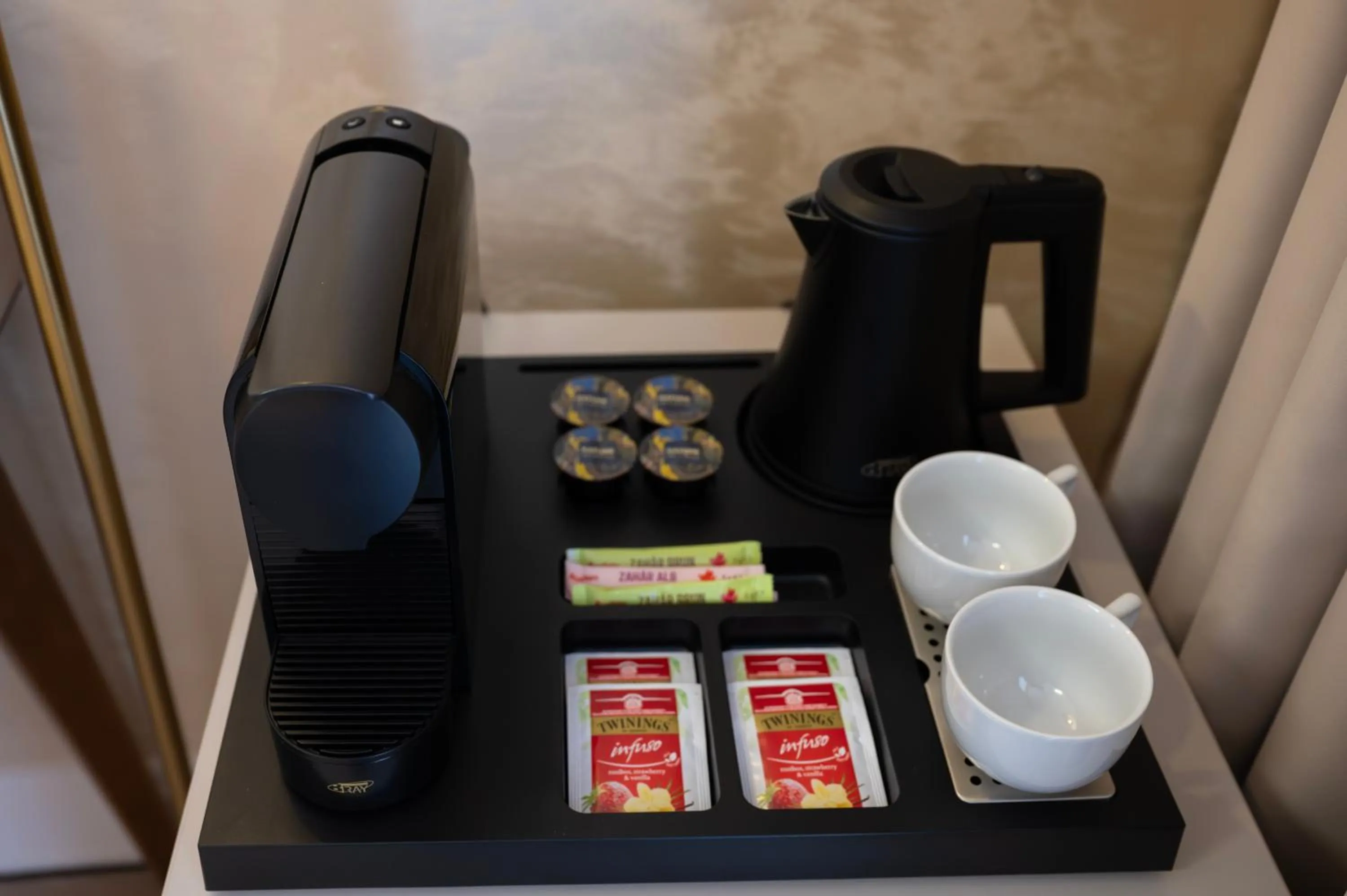 Coffee/tea facilities in Le Blanc Cotroceni Hotel
