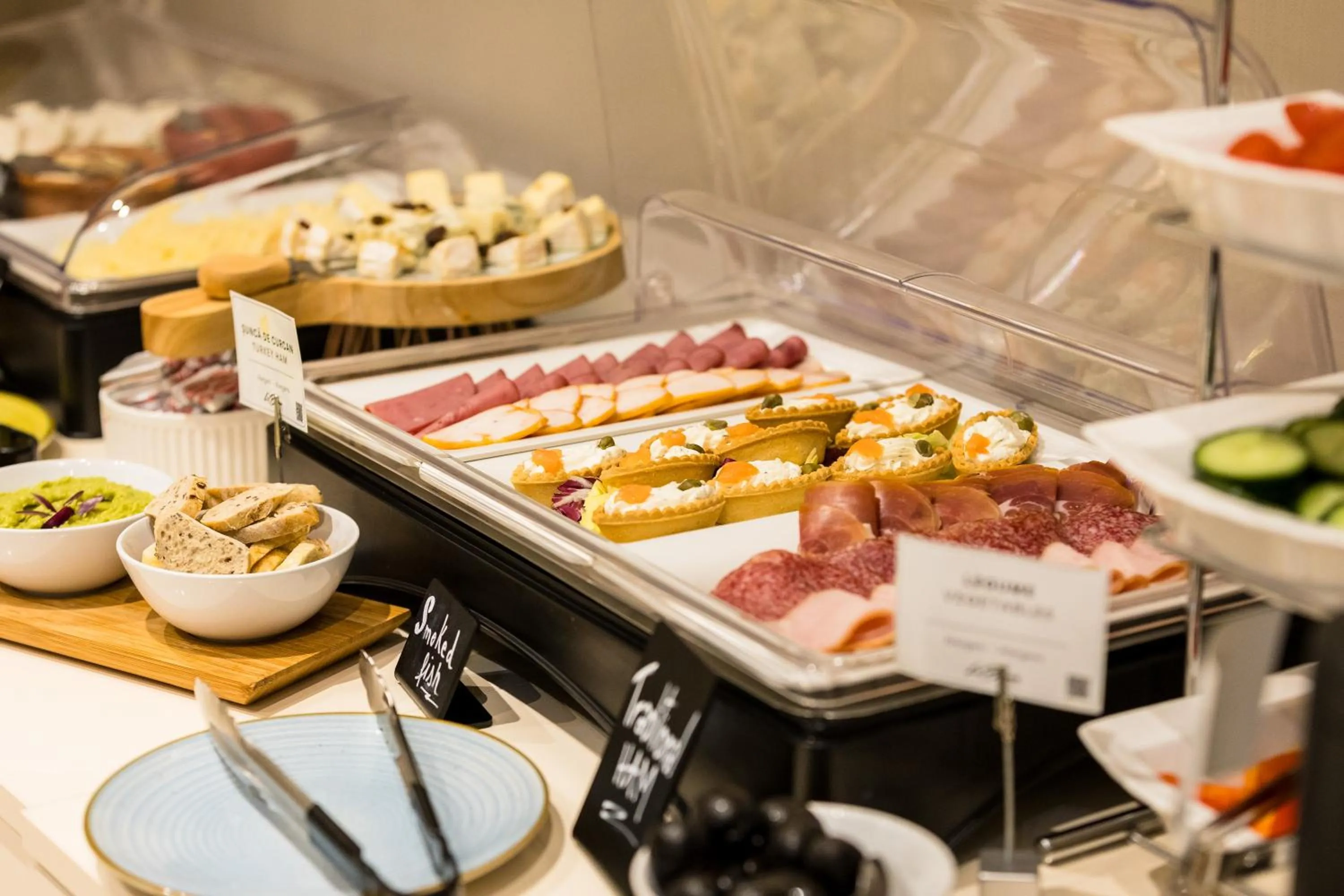 Breakfast in Le Blanc Cotroceni Hotel