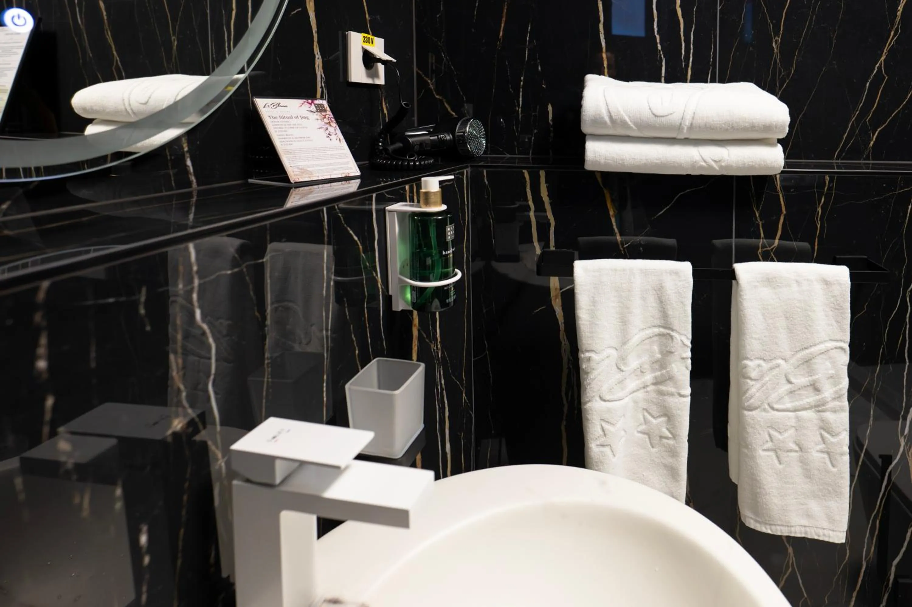 towels in Le Blanc Cotroceni Hotel