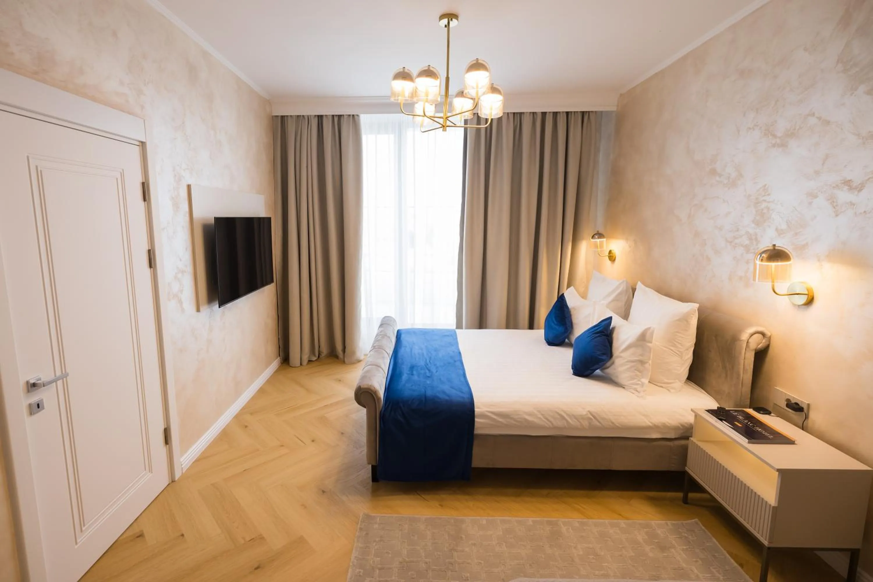 Bed in Le Blanc Cotroceni Hotel