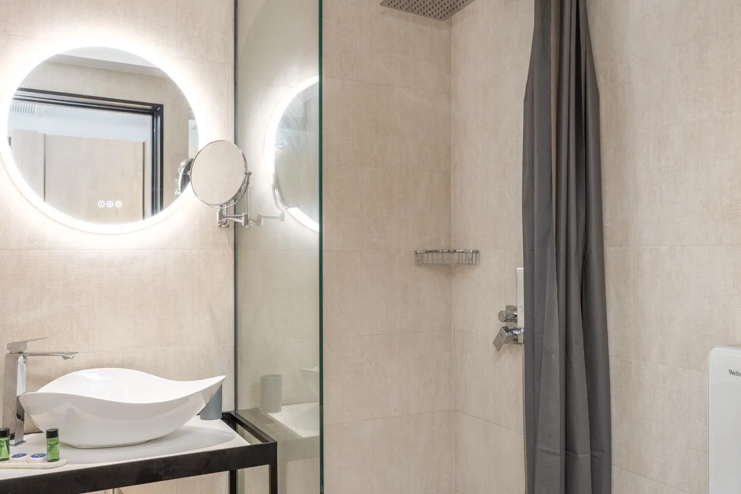 Shower in Nobile Boutique Hotel