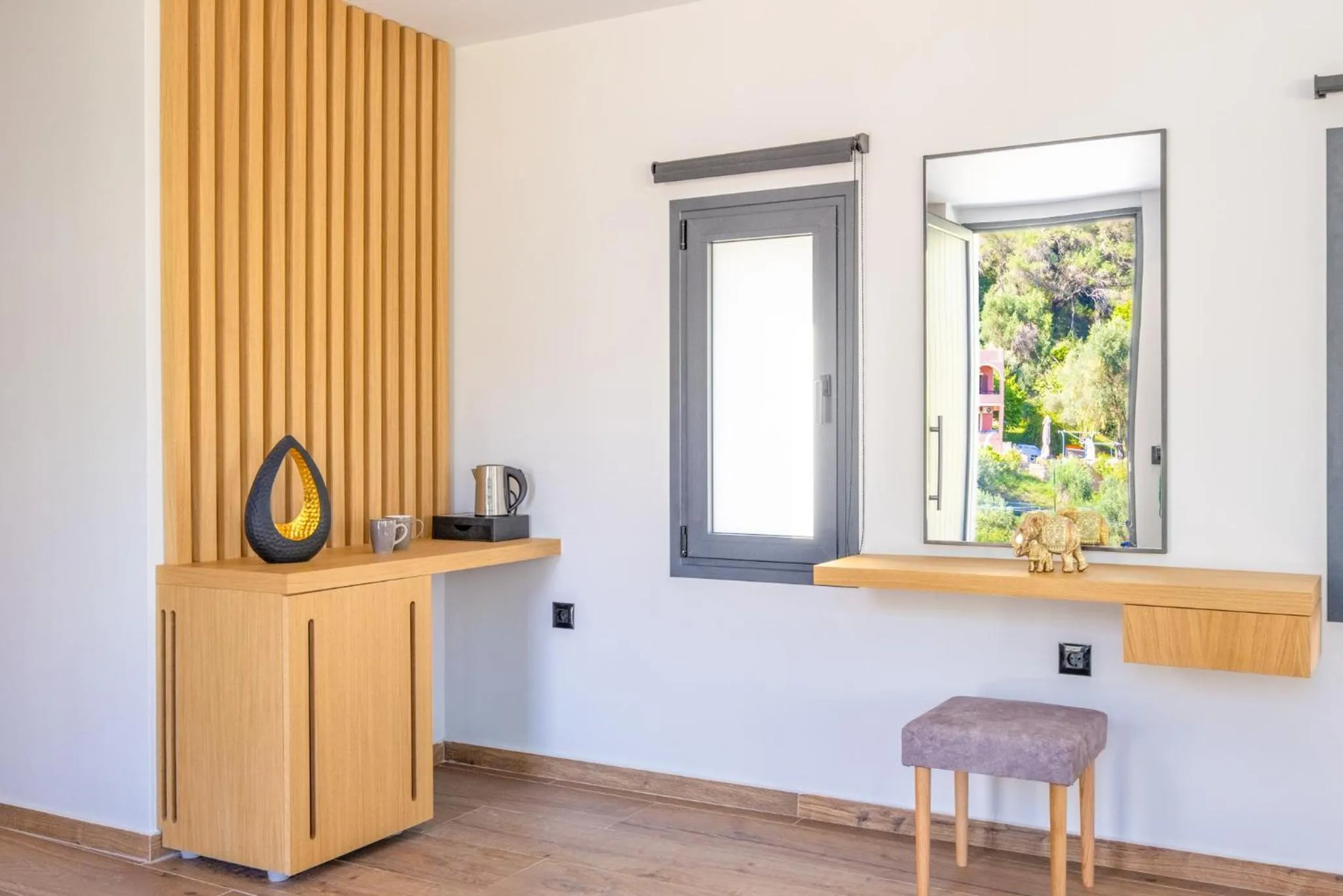 Coffee/tea facilities in Nobile Boutique Hotel