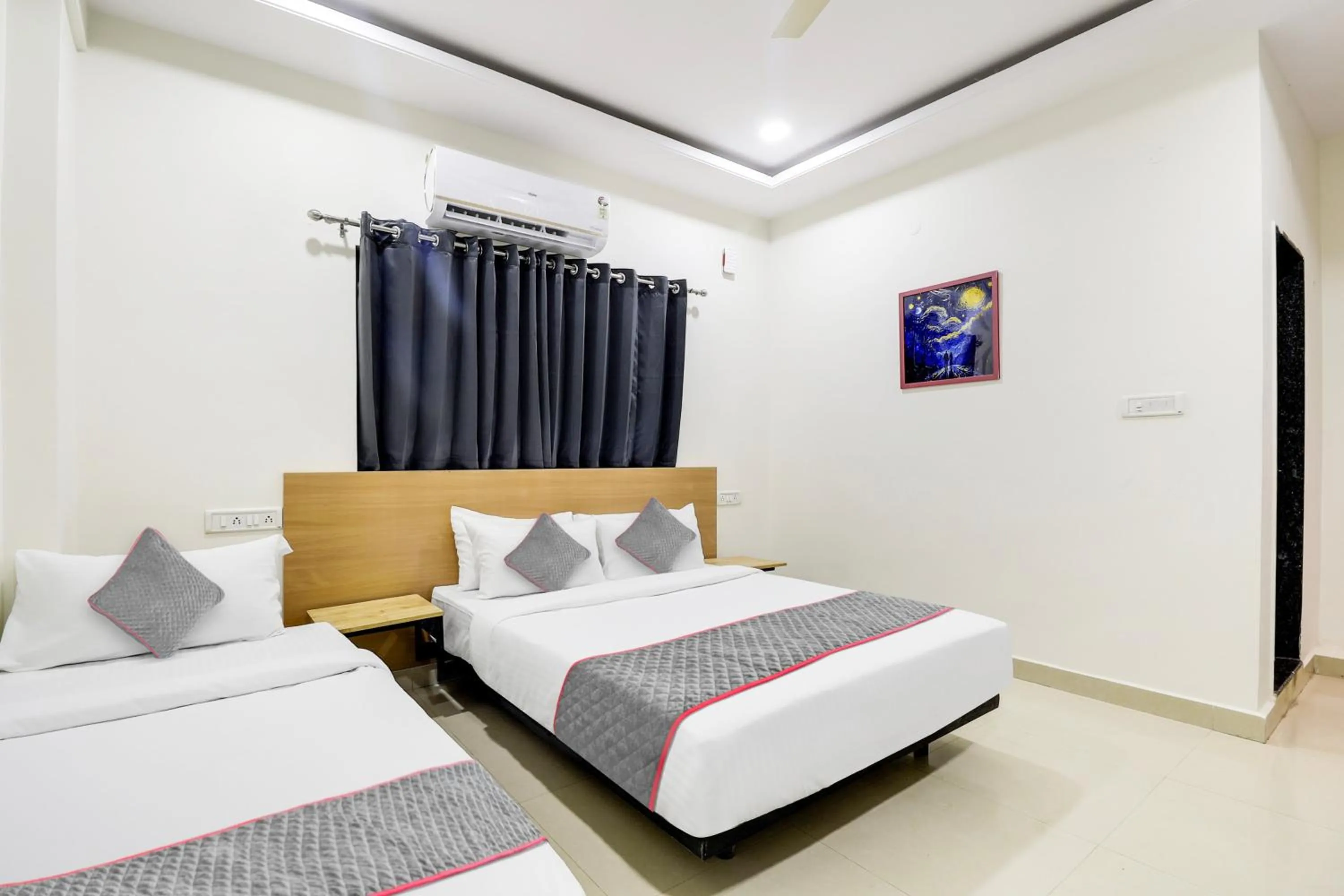 Bedroom, Bed in Super Townhouse De Alphabet Kukatpally Near Nexus Mall