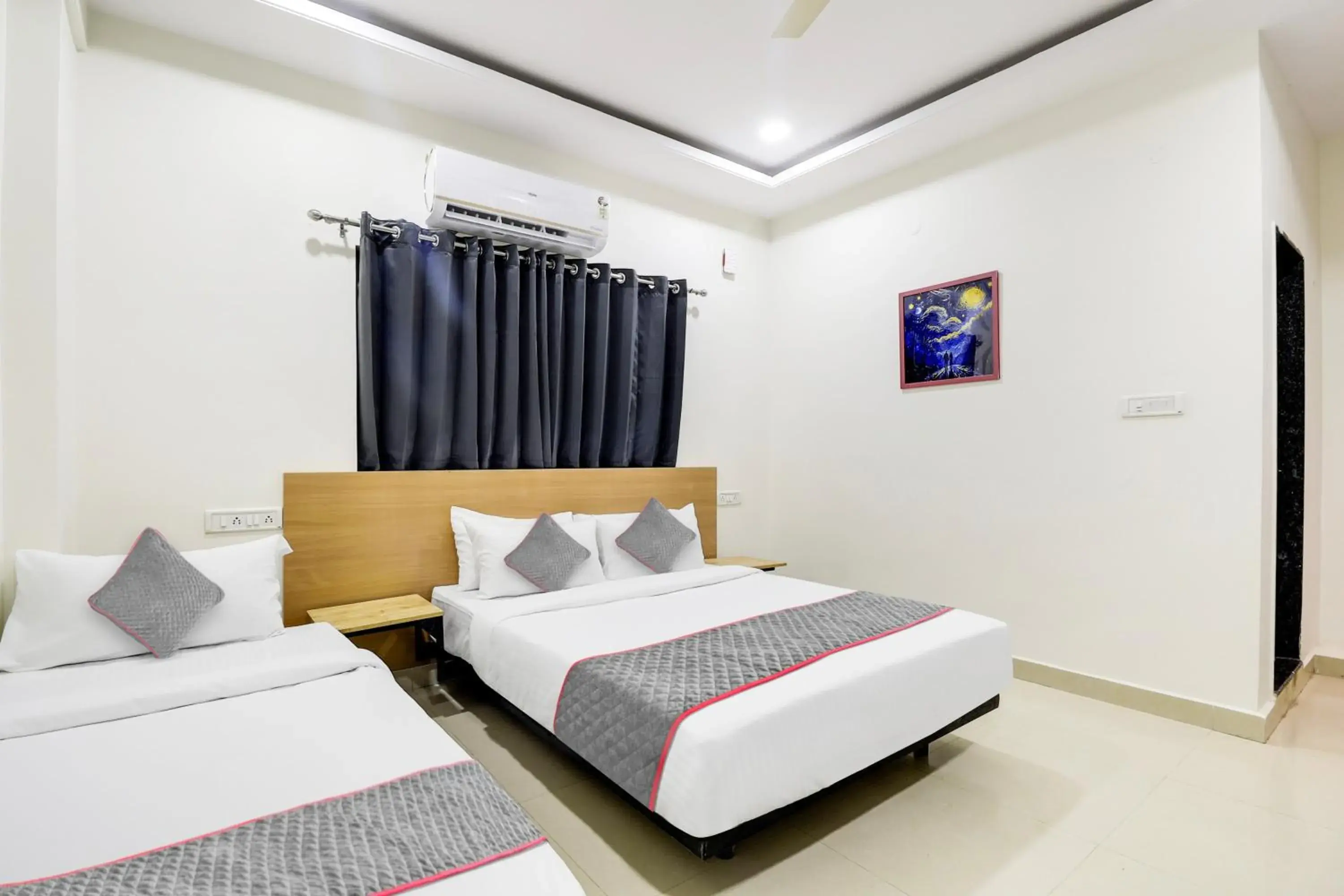 Bedroom, Bed in Townhouse De Alphabet Kukatpally Near Nexus Mall Bedroom, Bed in Townhouse De Alphabet Kukatpally Near Nexus Mall