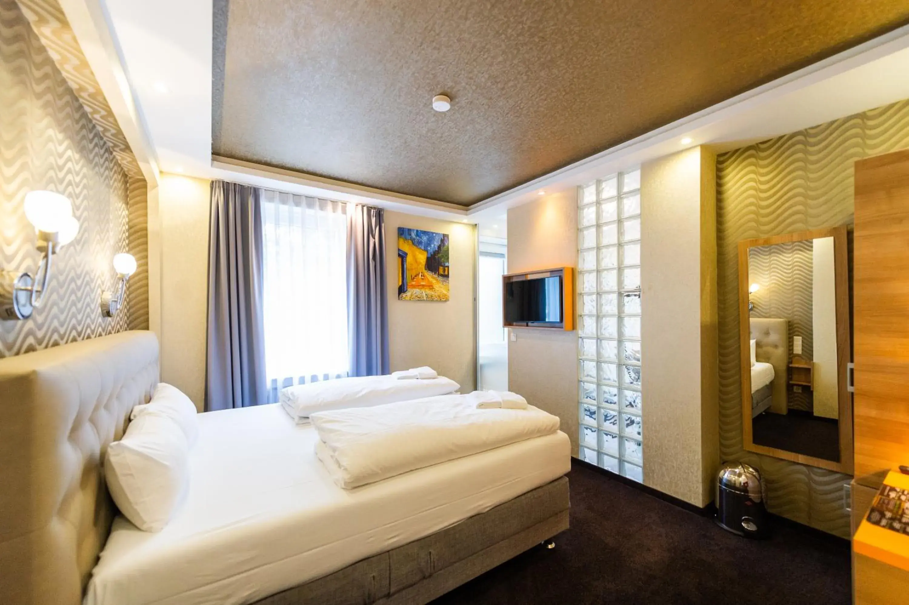 Small Double Room in Stay-Inn Bielefeld Zentrum Small Double Room in Stay-Inn Bielefeld Zentrum