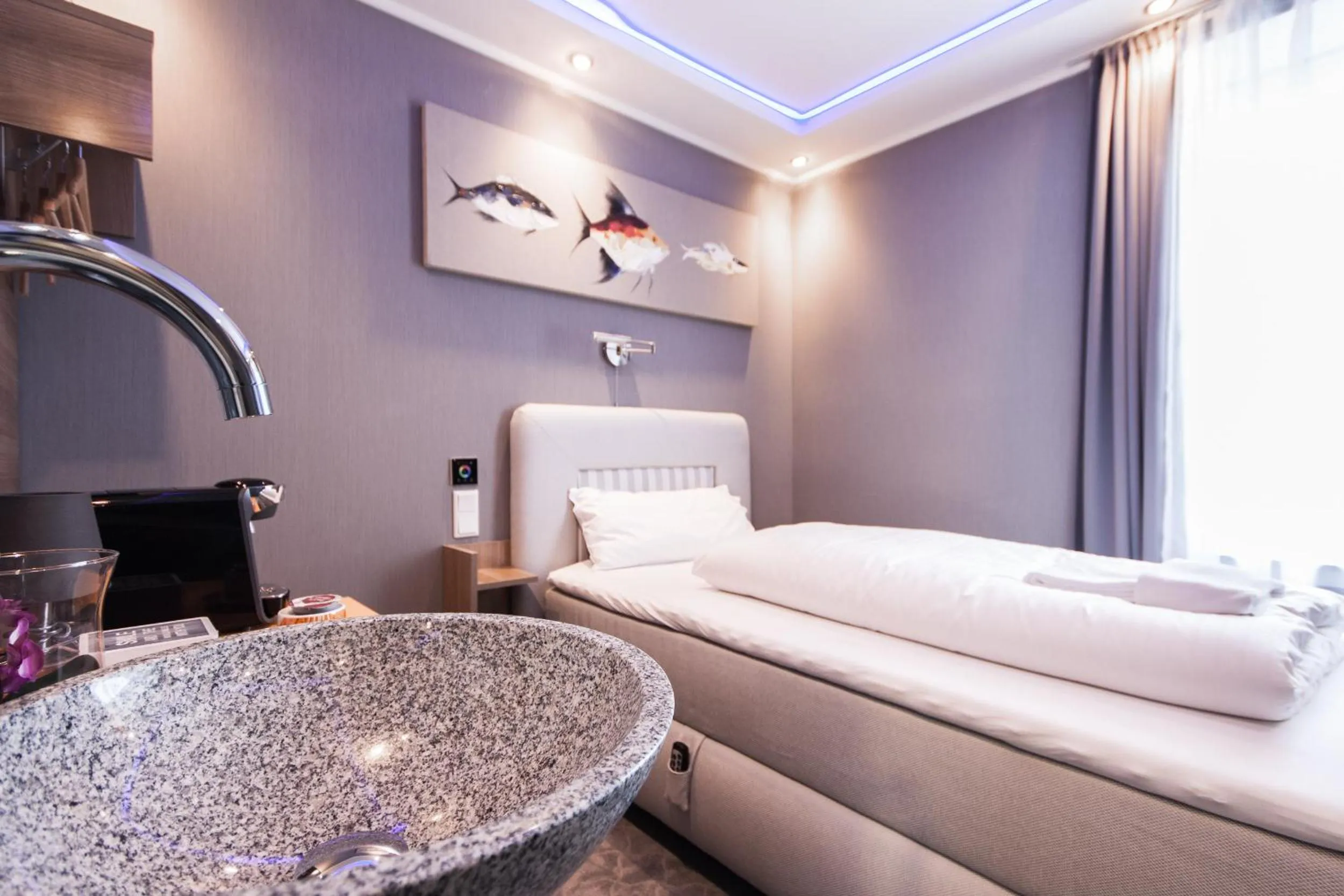 Photo of the whole room, Bed in Stay-Inn Bielefeld Zentrum