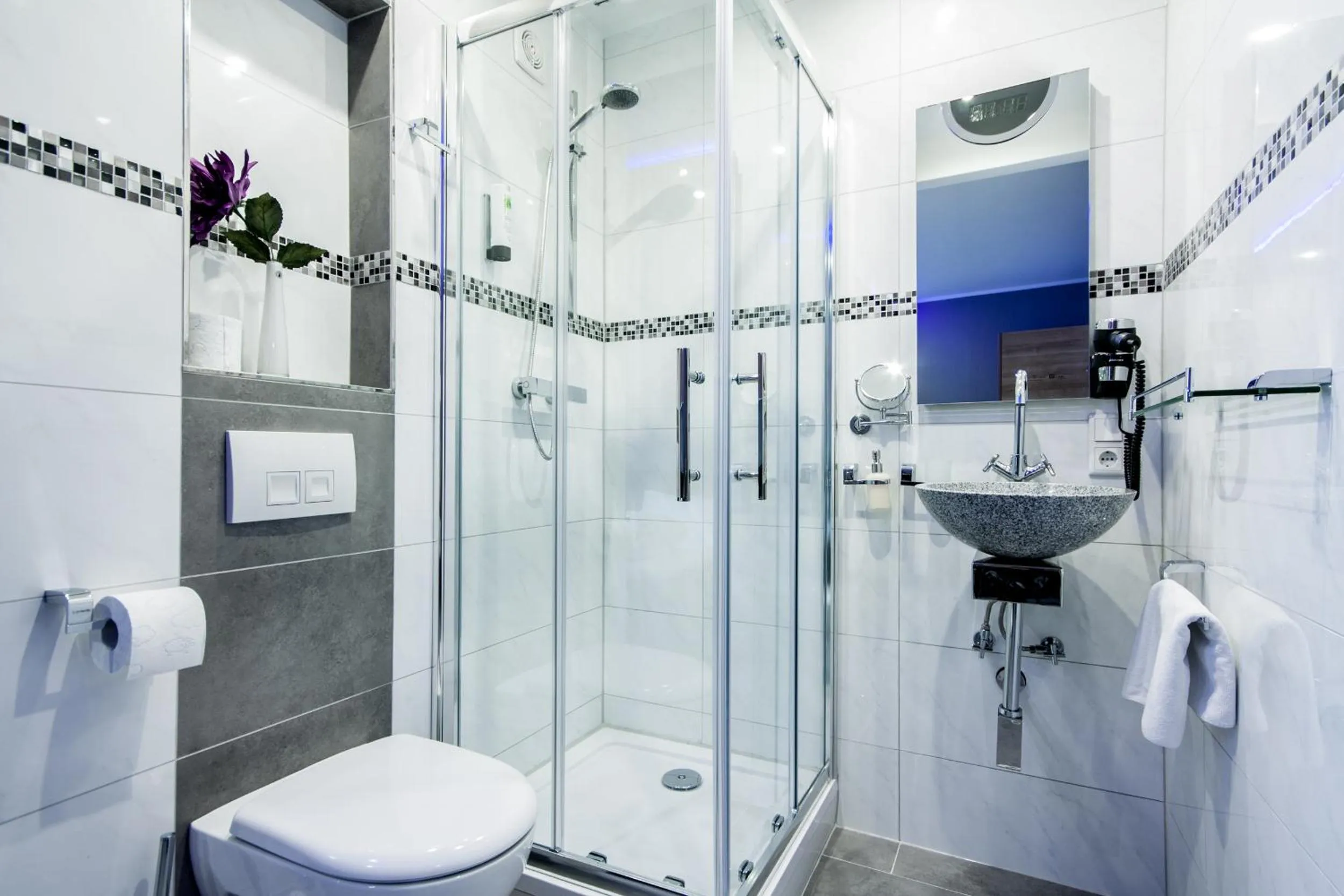 Toilet in Stay-Inn Bielefeld Zentrum