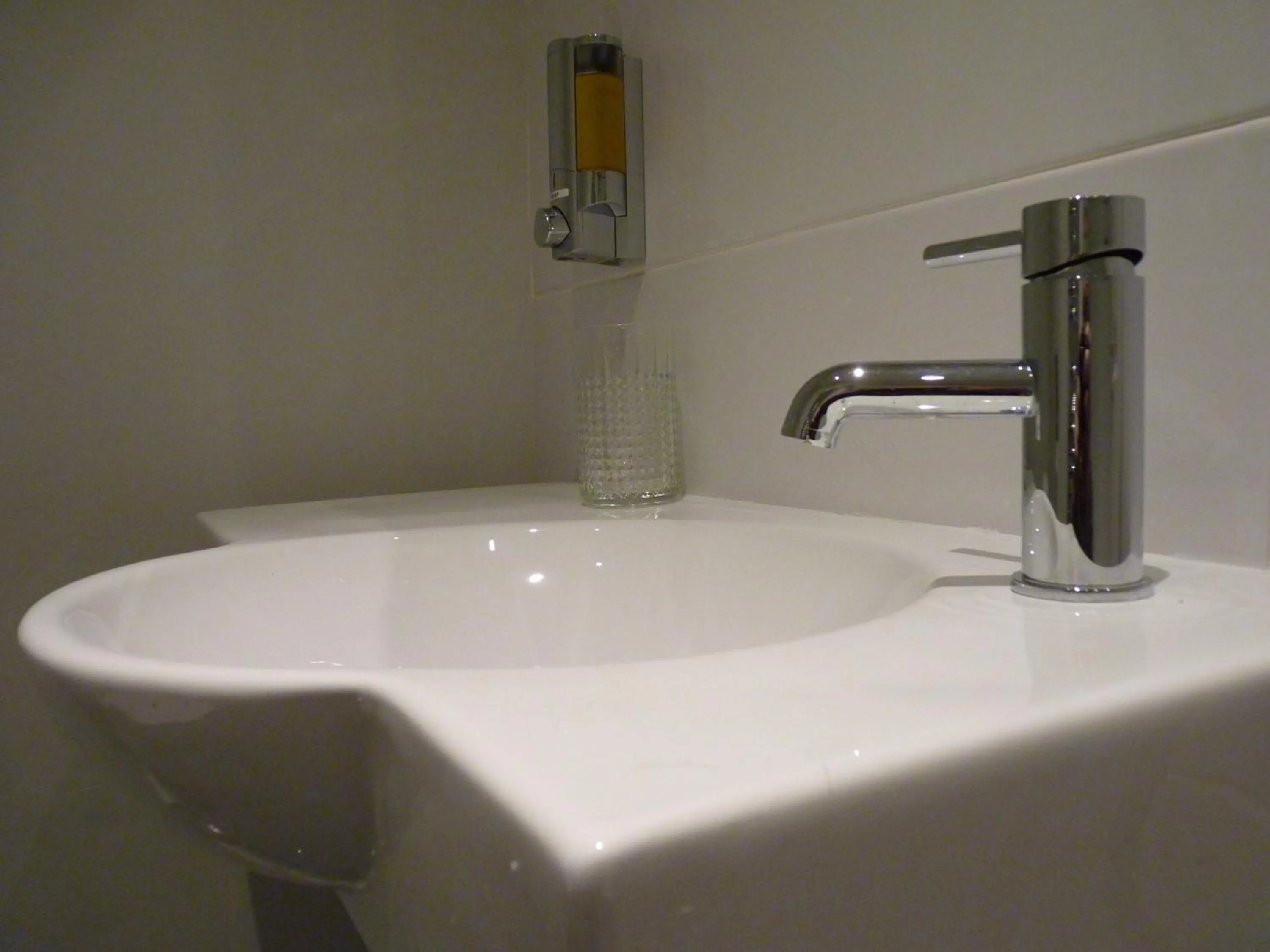 Bathroom in Town View Alston