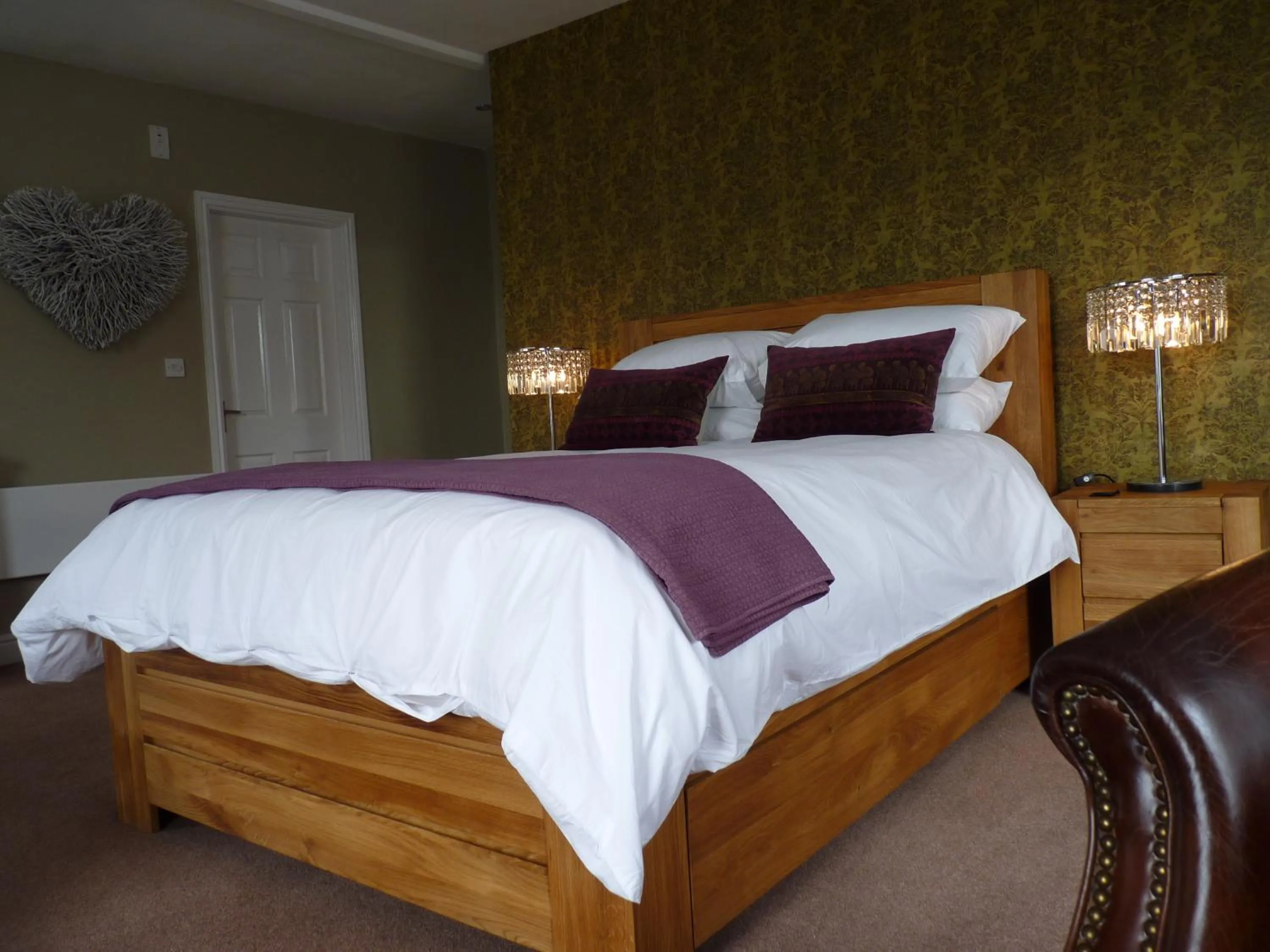 Bed in Town View Alston