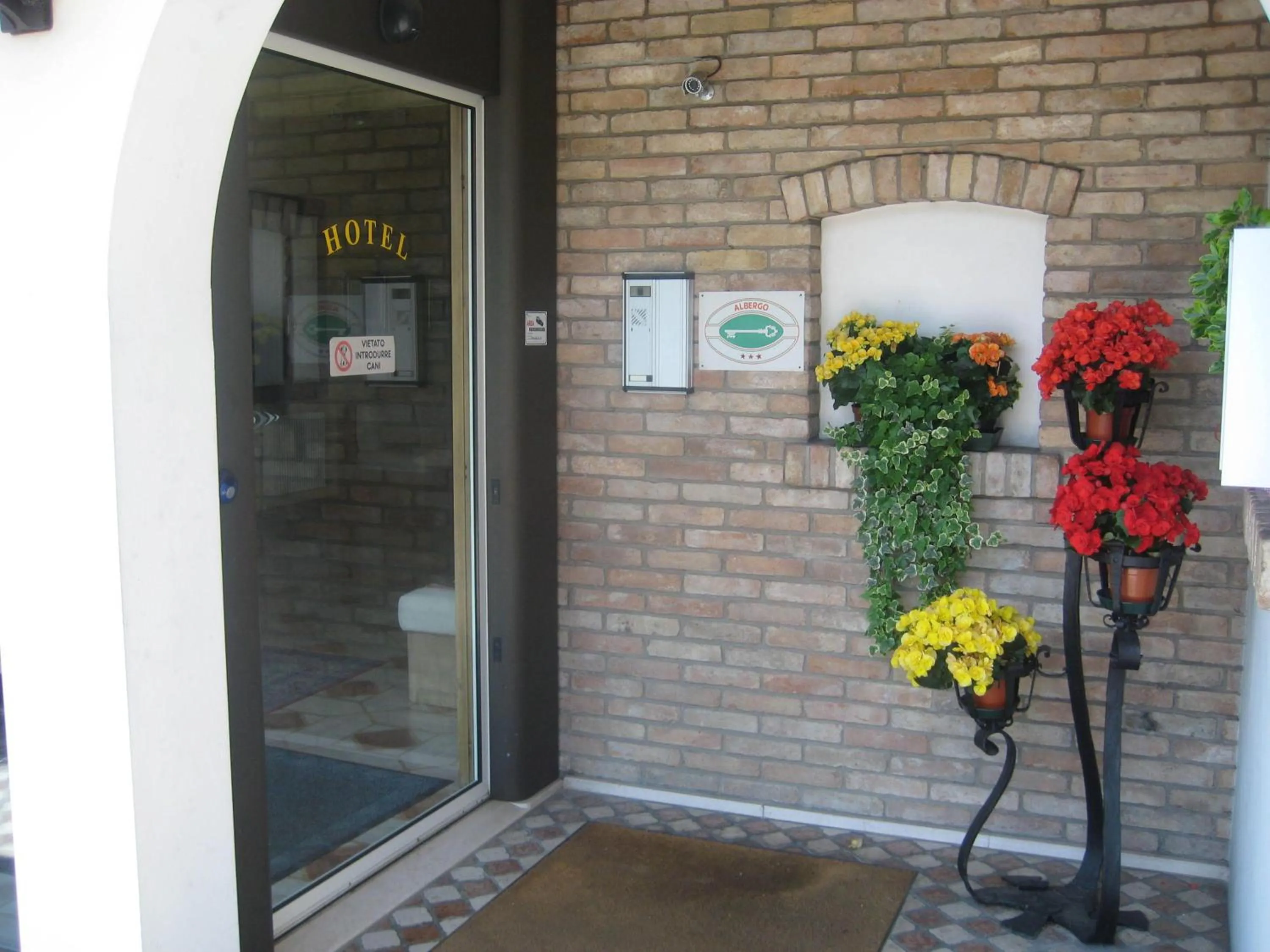 Facade/entrance in Hotel Ristorante Dotto