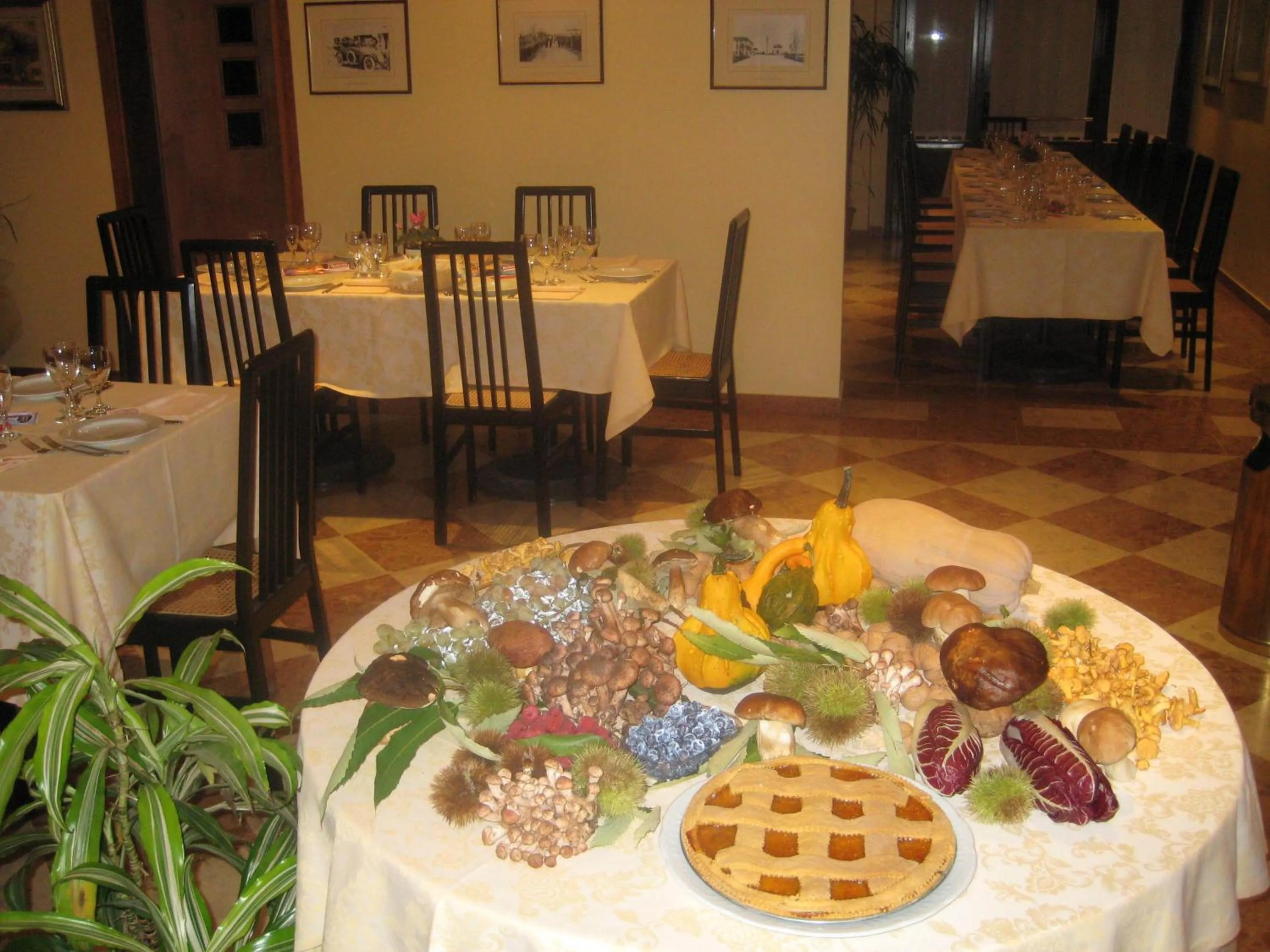 Restaurant/places to eat in Hotel Ristorante Dotto