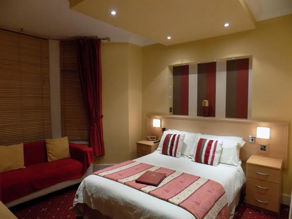 Bedroom, Bed in The Norwood