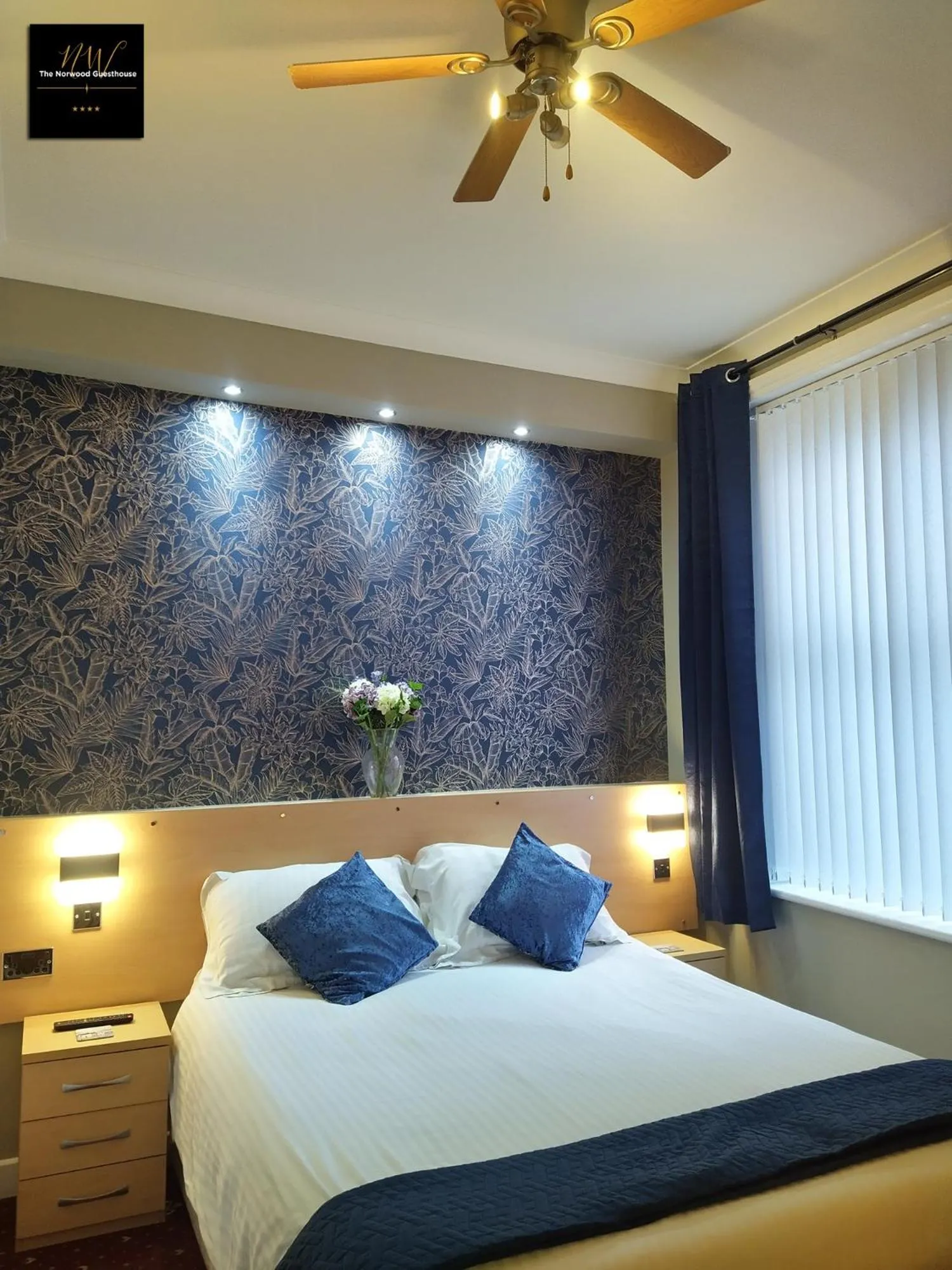 Bedroom, Bed in The Norwood Hotel