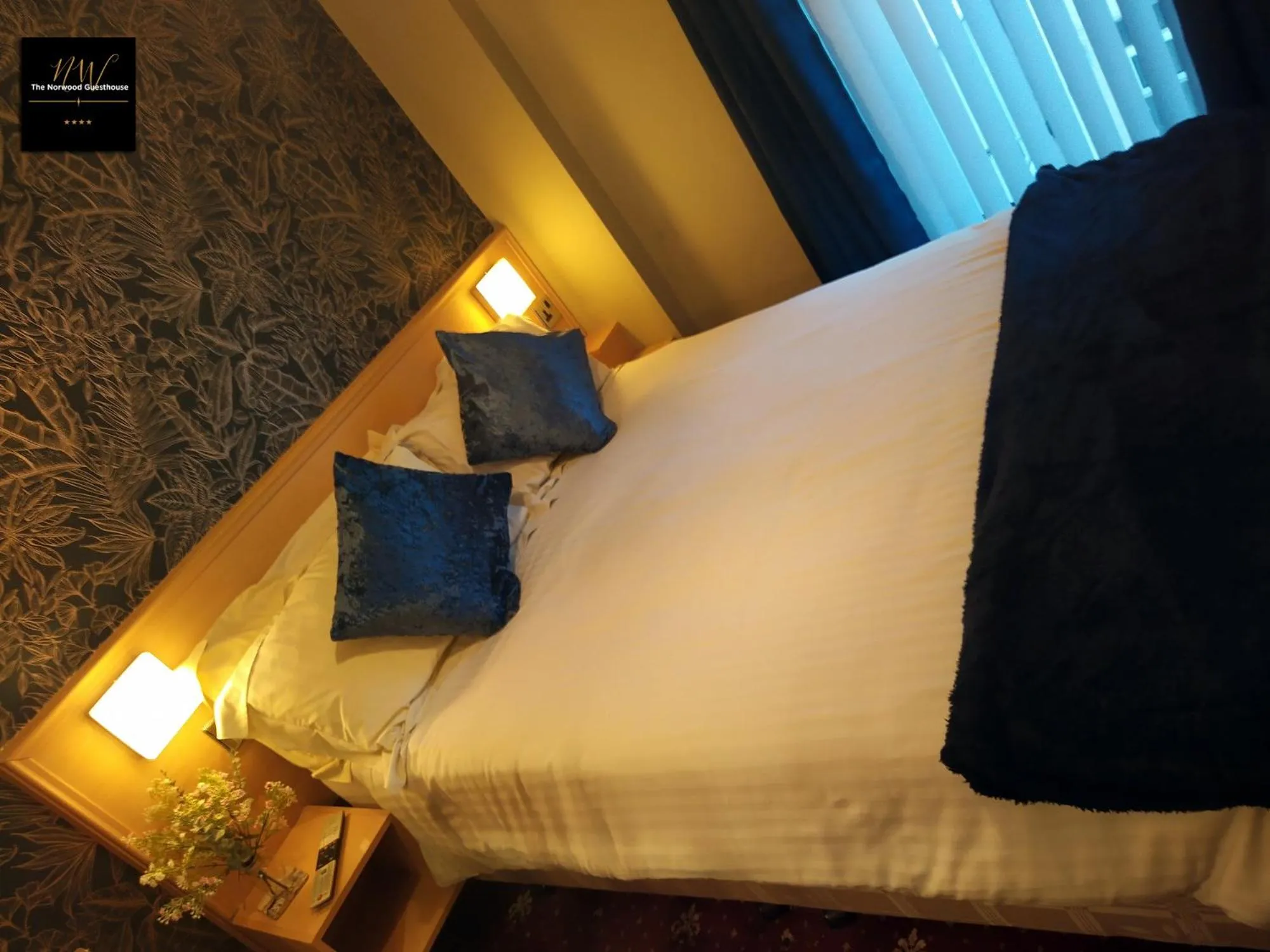 Bedroom, Bed in The Norwood Hotel