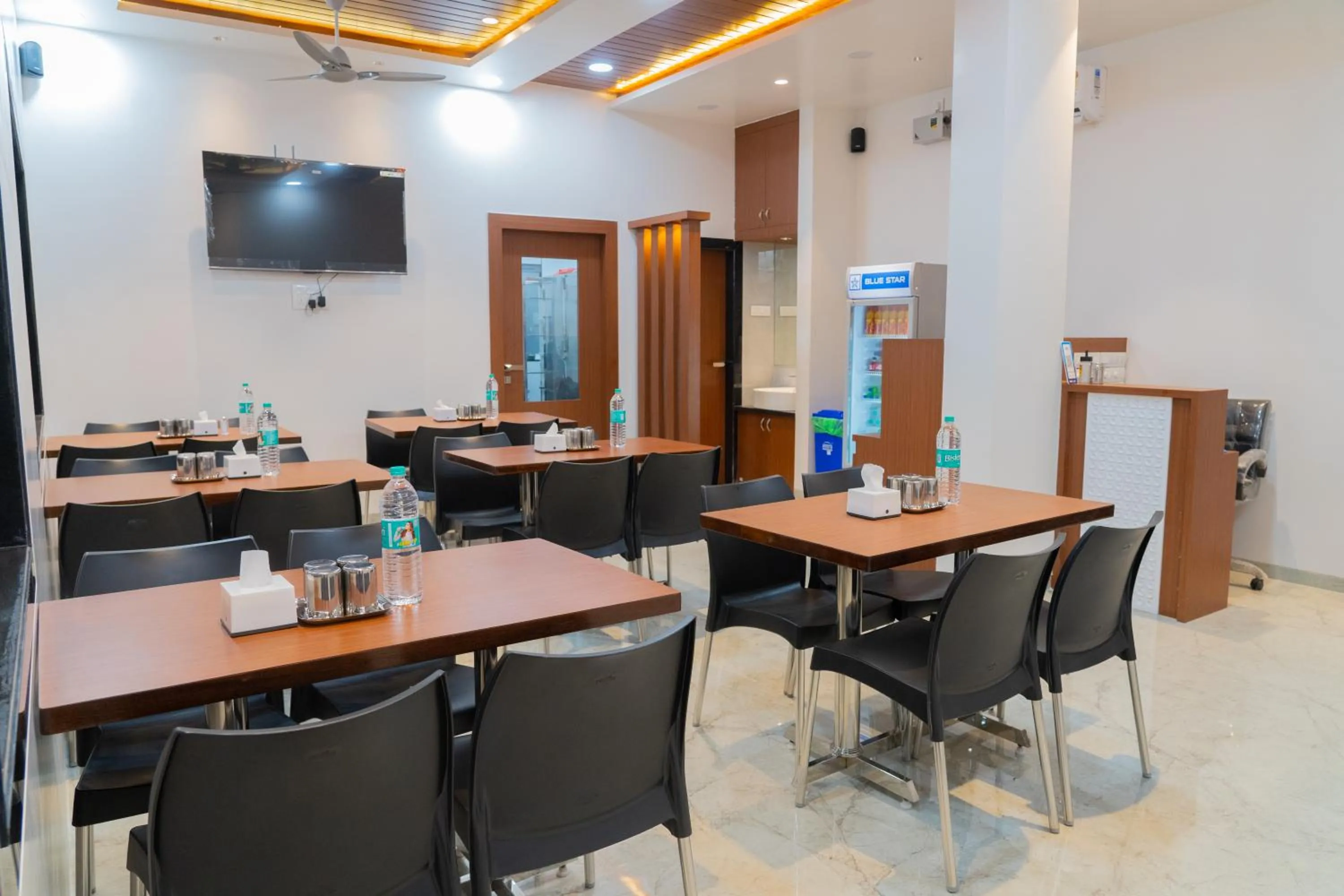 Aarya Inn