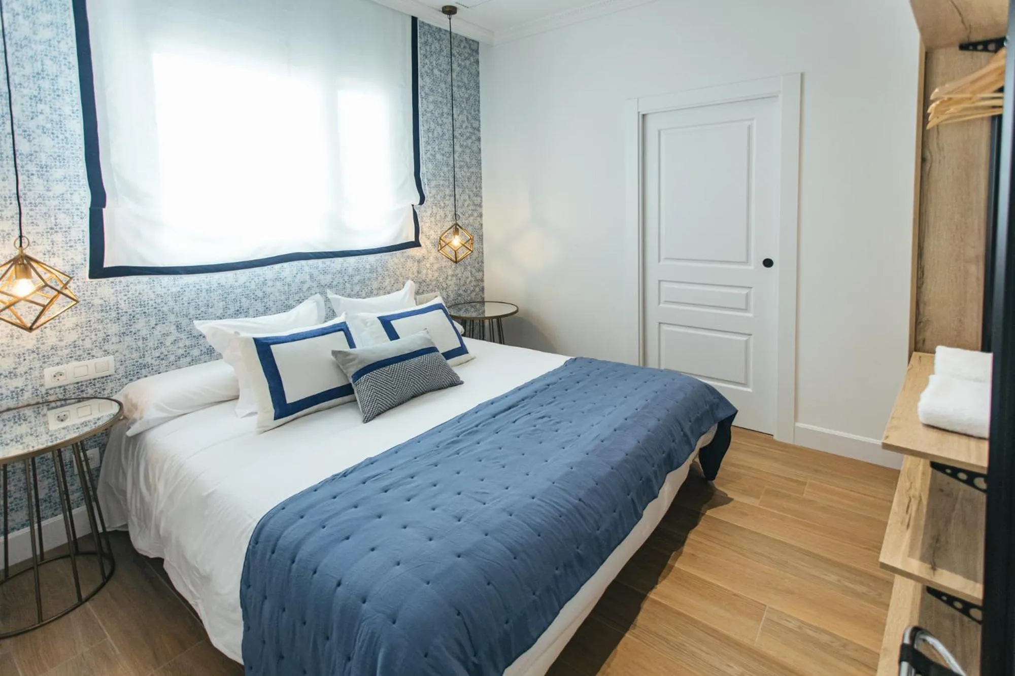 Bedroom, Bed in The Lucky Flats - Poeta Quintana