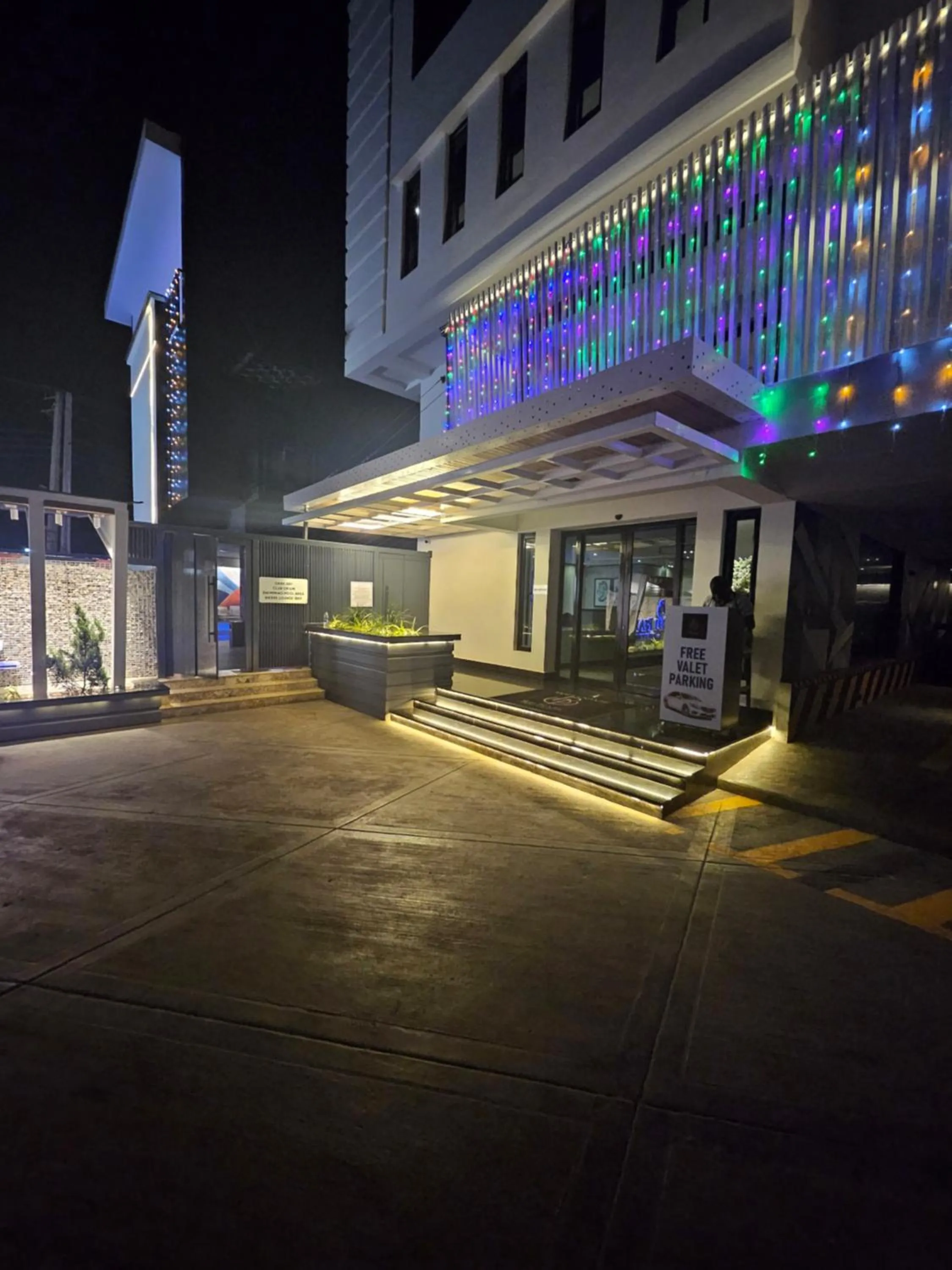 Property building in Blu Pearl Hotel & Residence