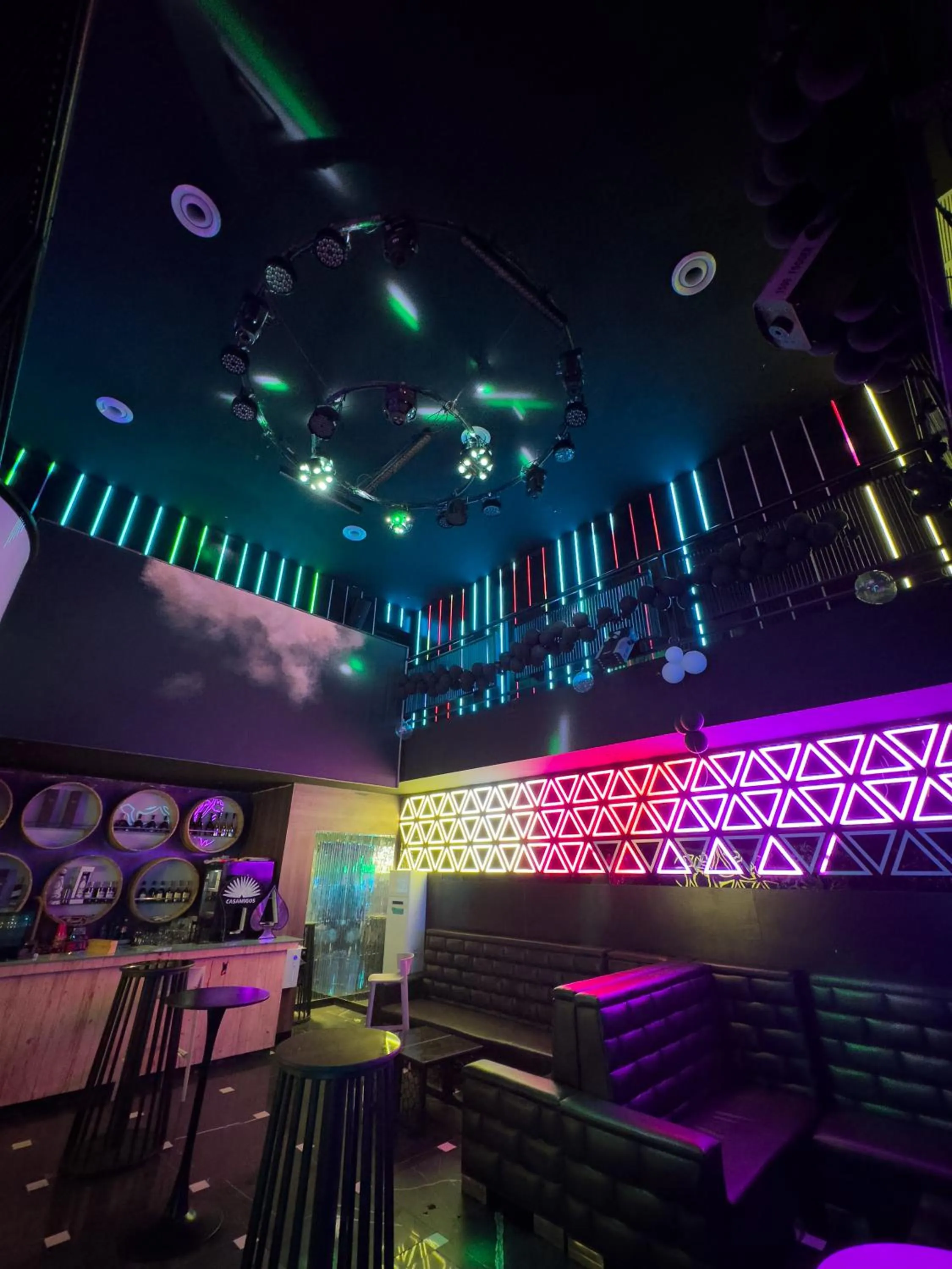 Nightclub / DJ in Blu Pearl Hotel & Residence
