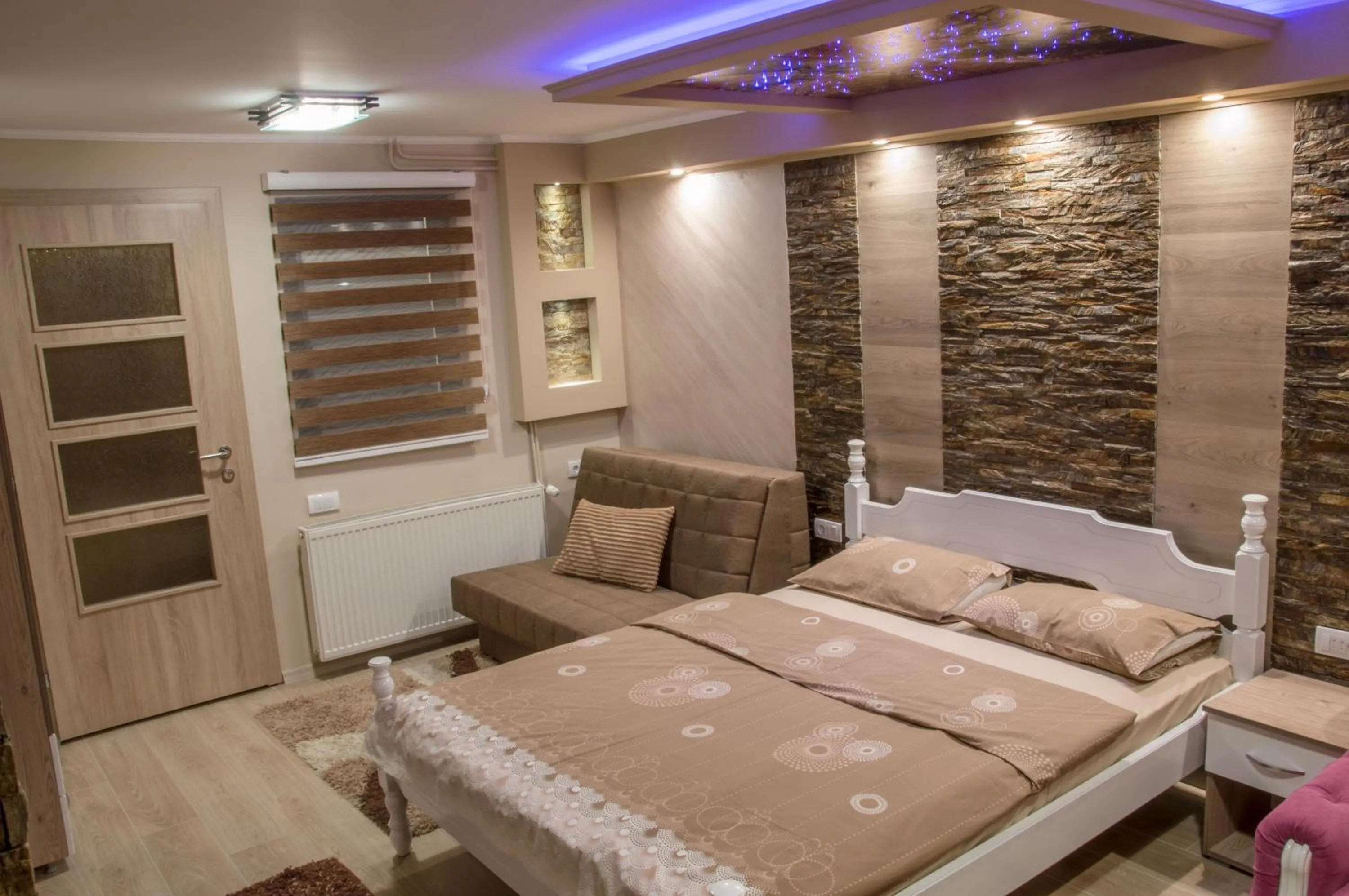 Night, Bed in Apartments Josipovic