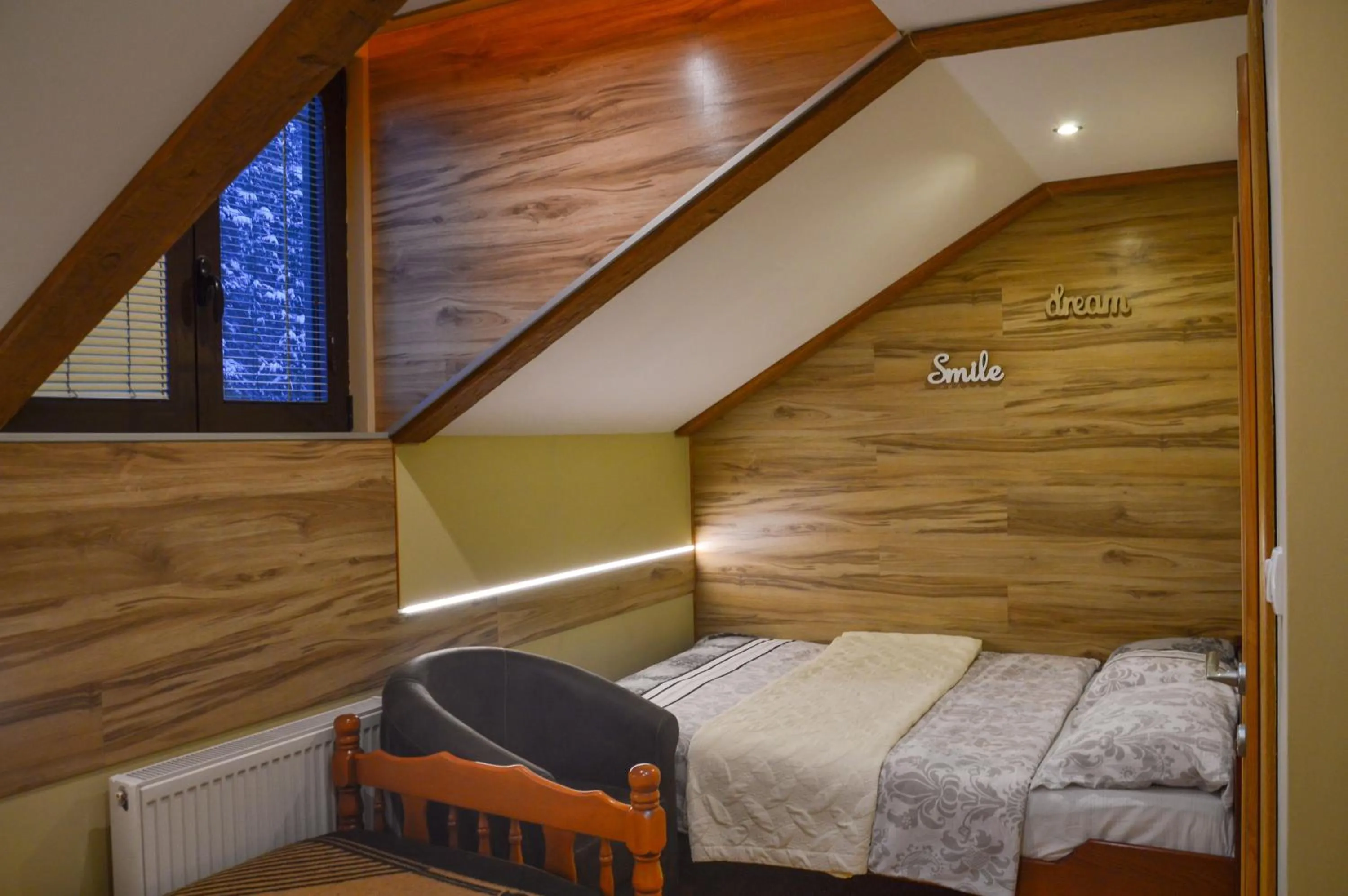 Bed in Apartments Josipovic