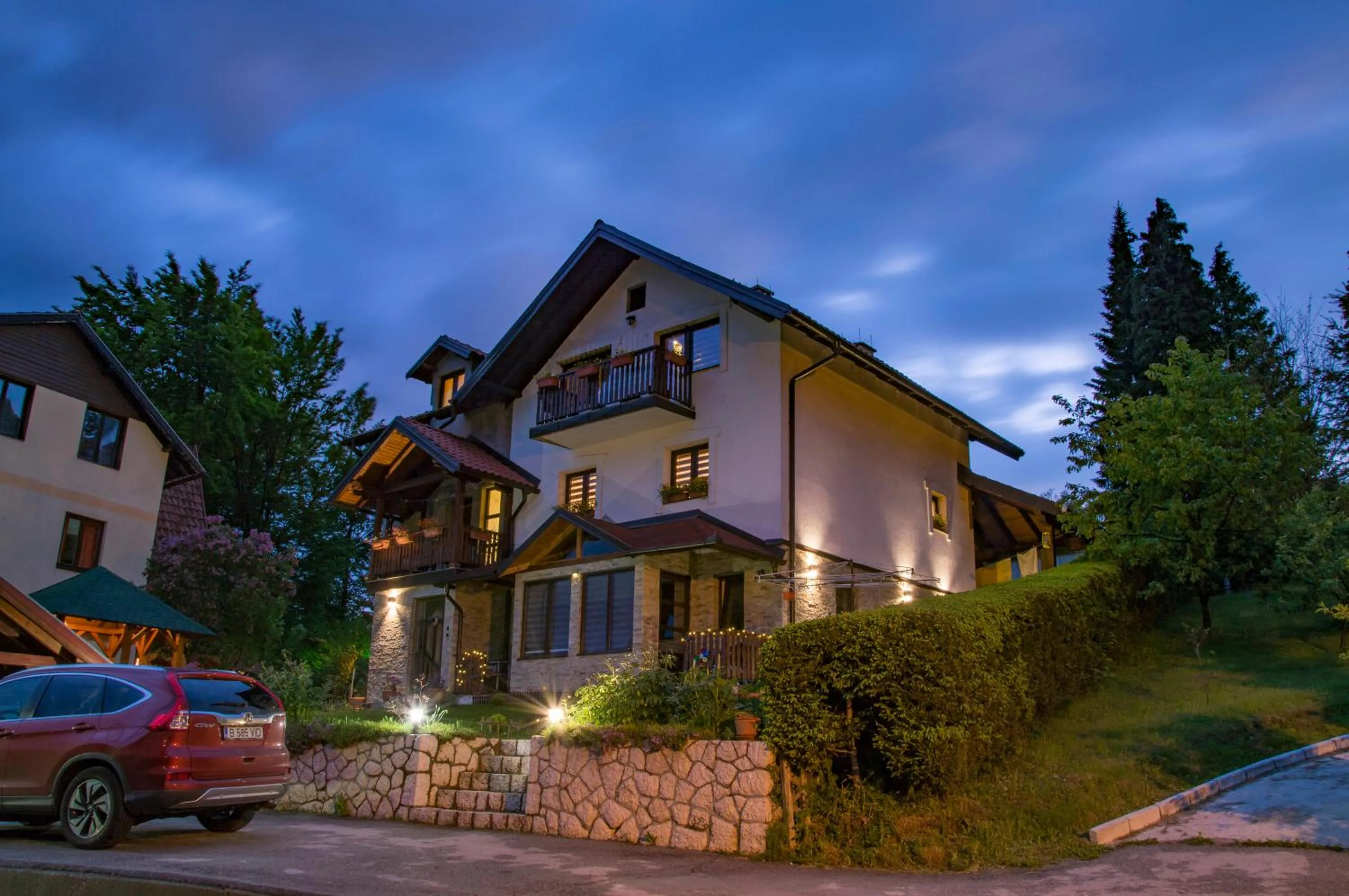 Facade/entrance in Apartments Josipovic