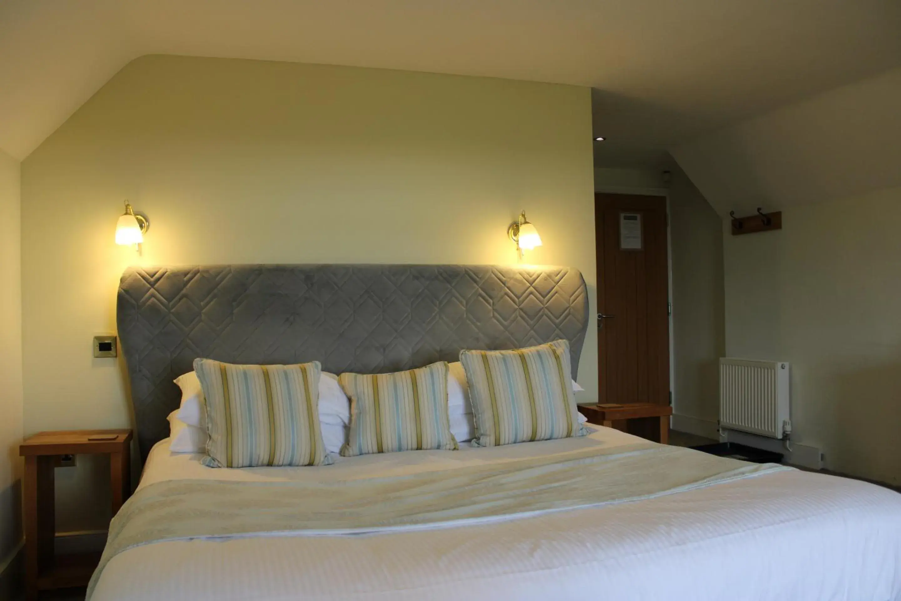 Deluxe Family Room in The Chequers Inn Deluxe Family Room in The Chequers Inn