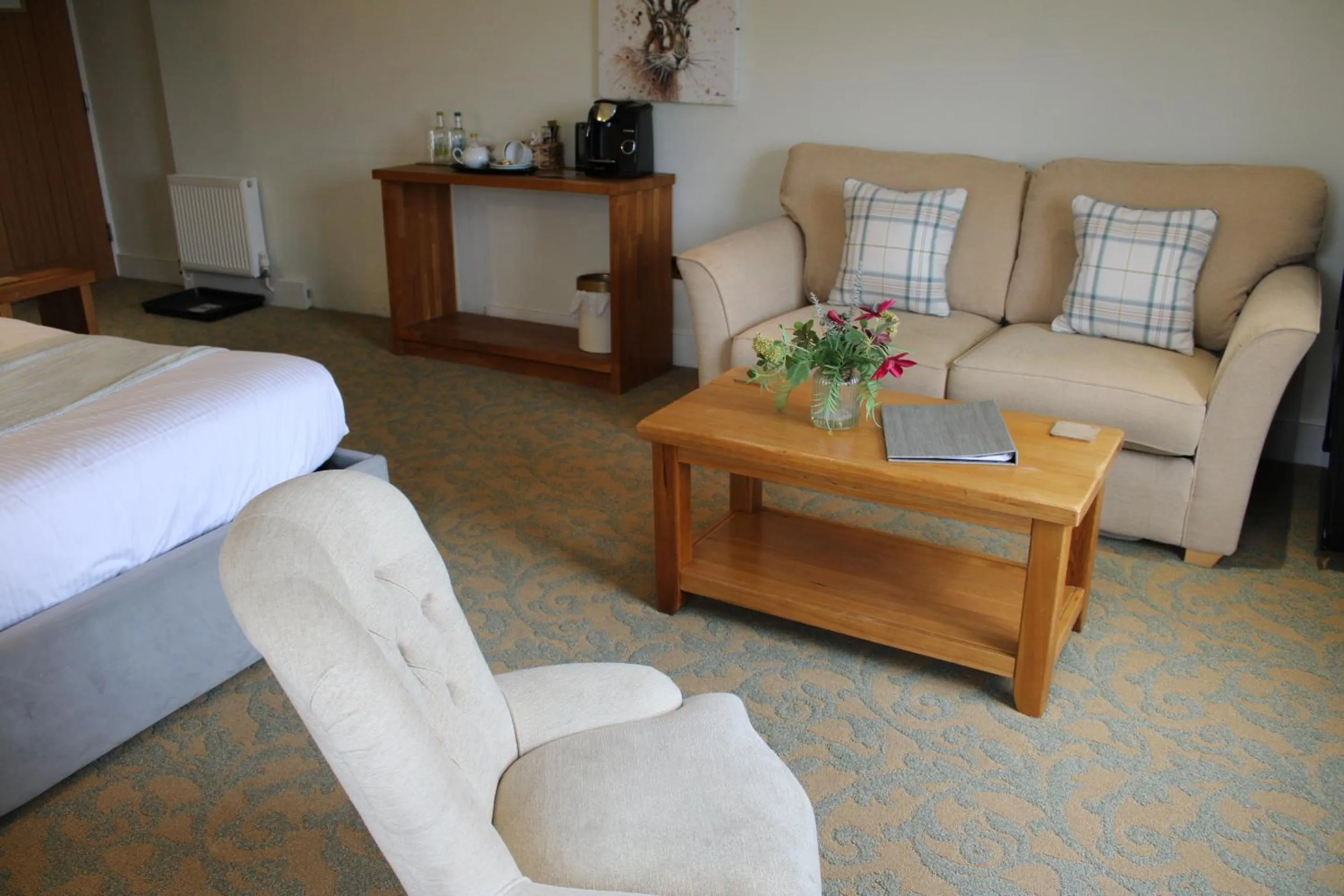 Bedroom, Bed in The Chequers Inn