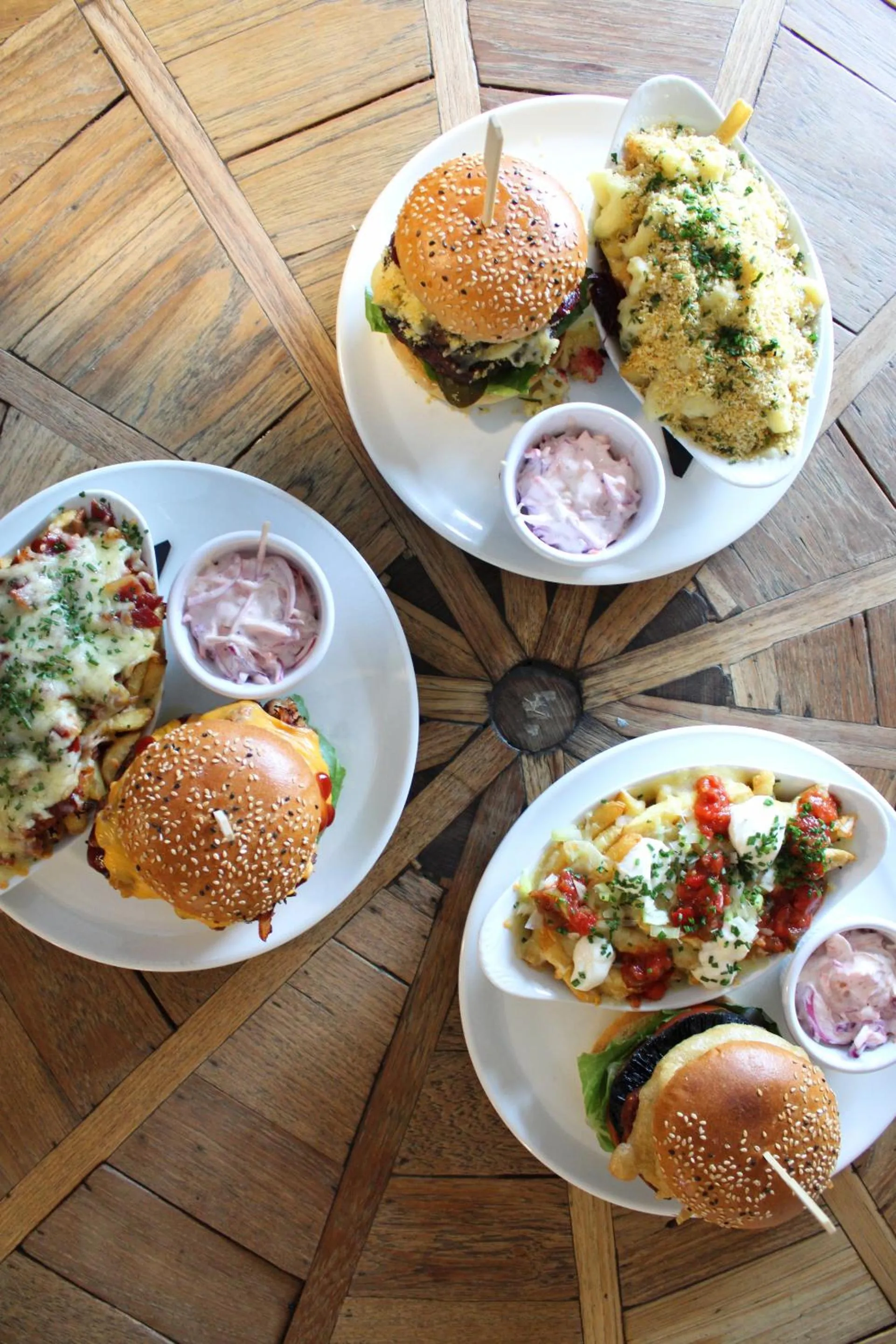 Food and drinks in The Chequers Inn