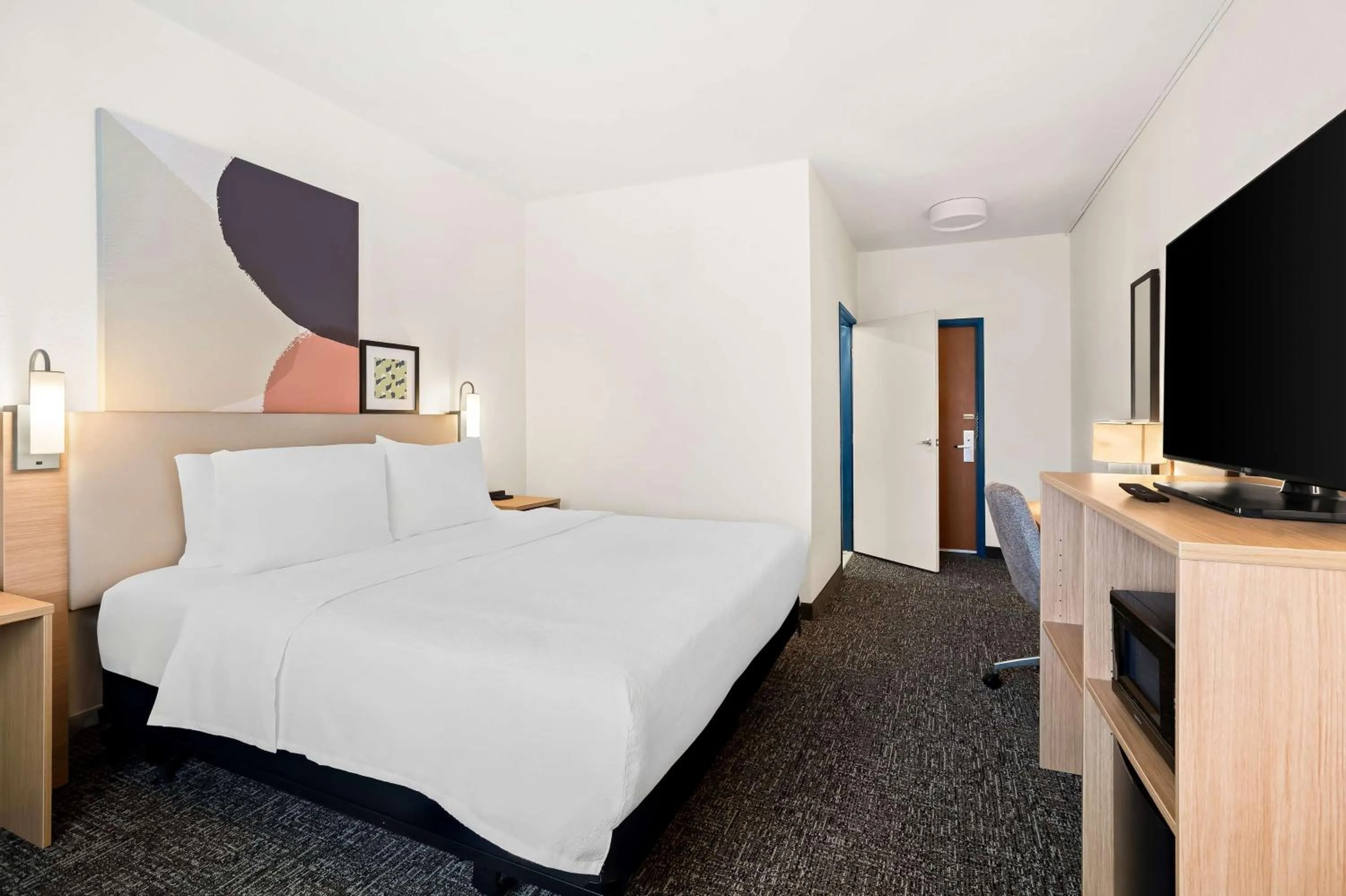 Bed in Spark By Hilton Moline Quad Cities