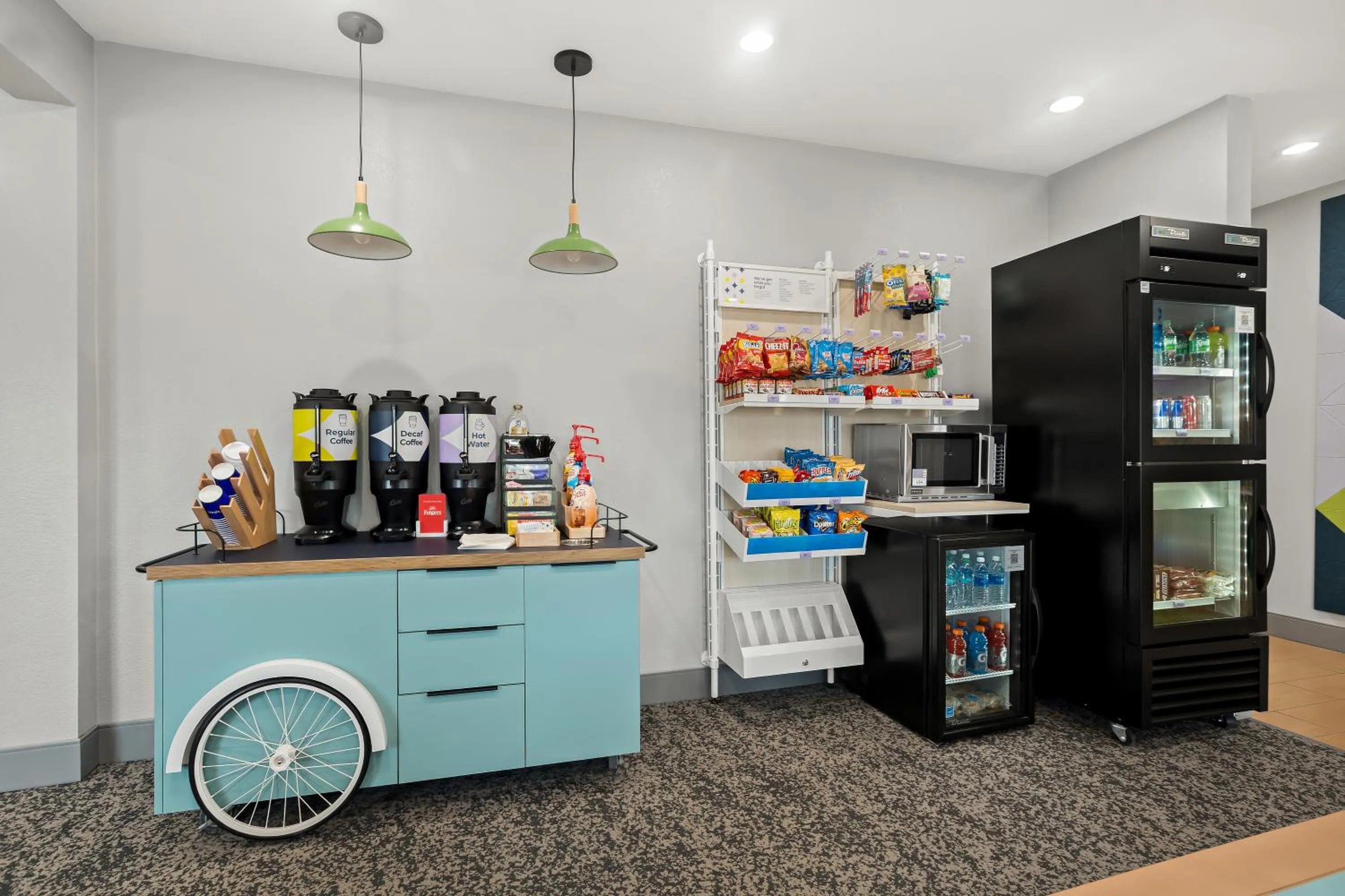 Coffee/tea facilities in Spark By Hilton Moline Quad Cities
