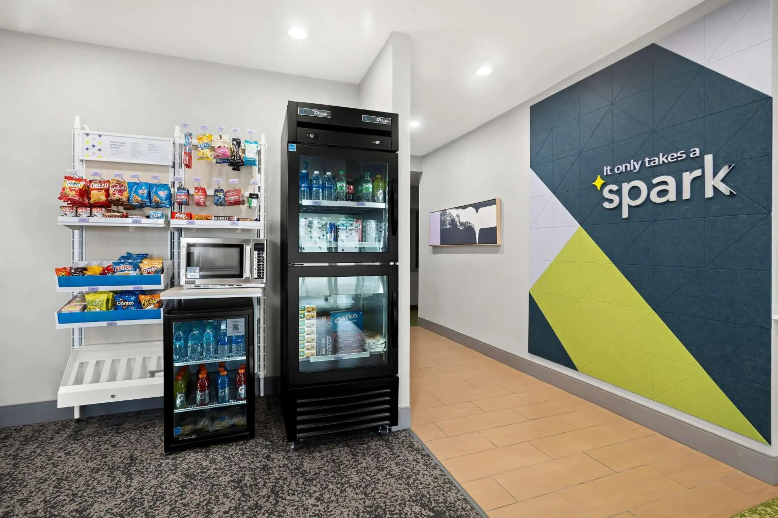 Restaurant/places to eat in Spark By Hilton Moline Quad Cities Restaurant/places to eat in Spark By Hilton Moline Quad Cities