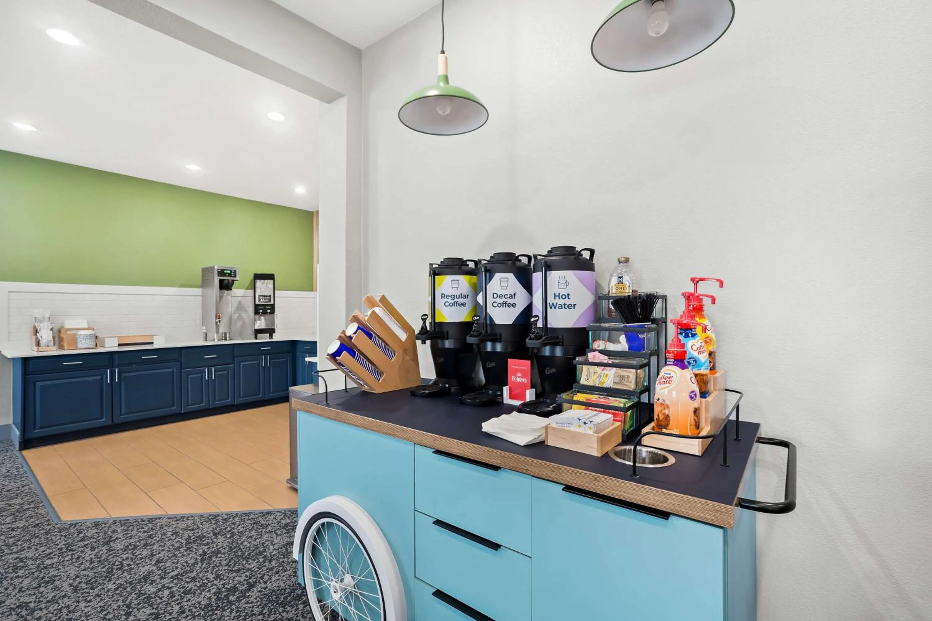 Dining area in Spark By Hilton Moline Quad Cities