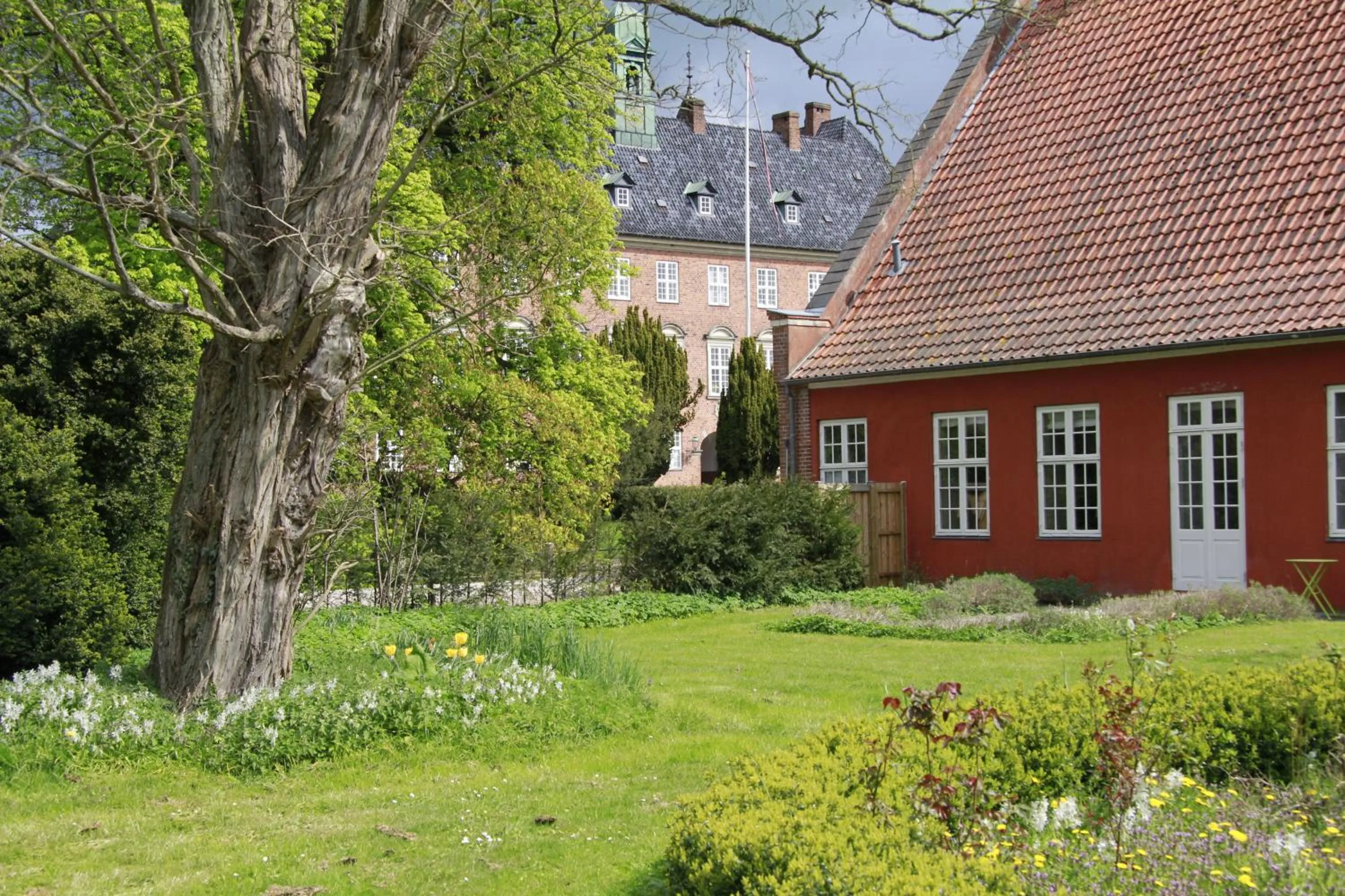 Property building in Vemmetofte Præstegård