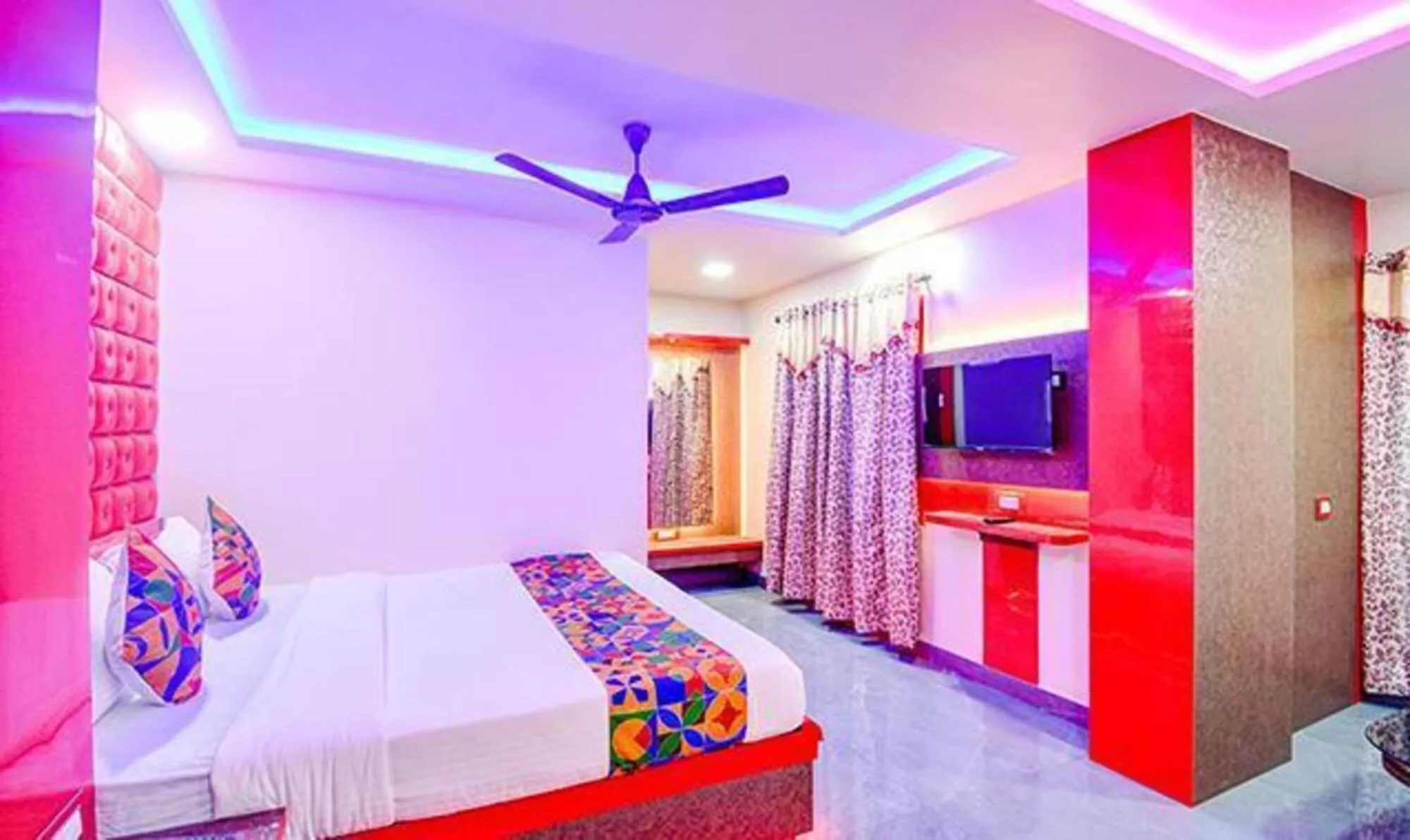 Bed in FabHotel The Crown Comforts