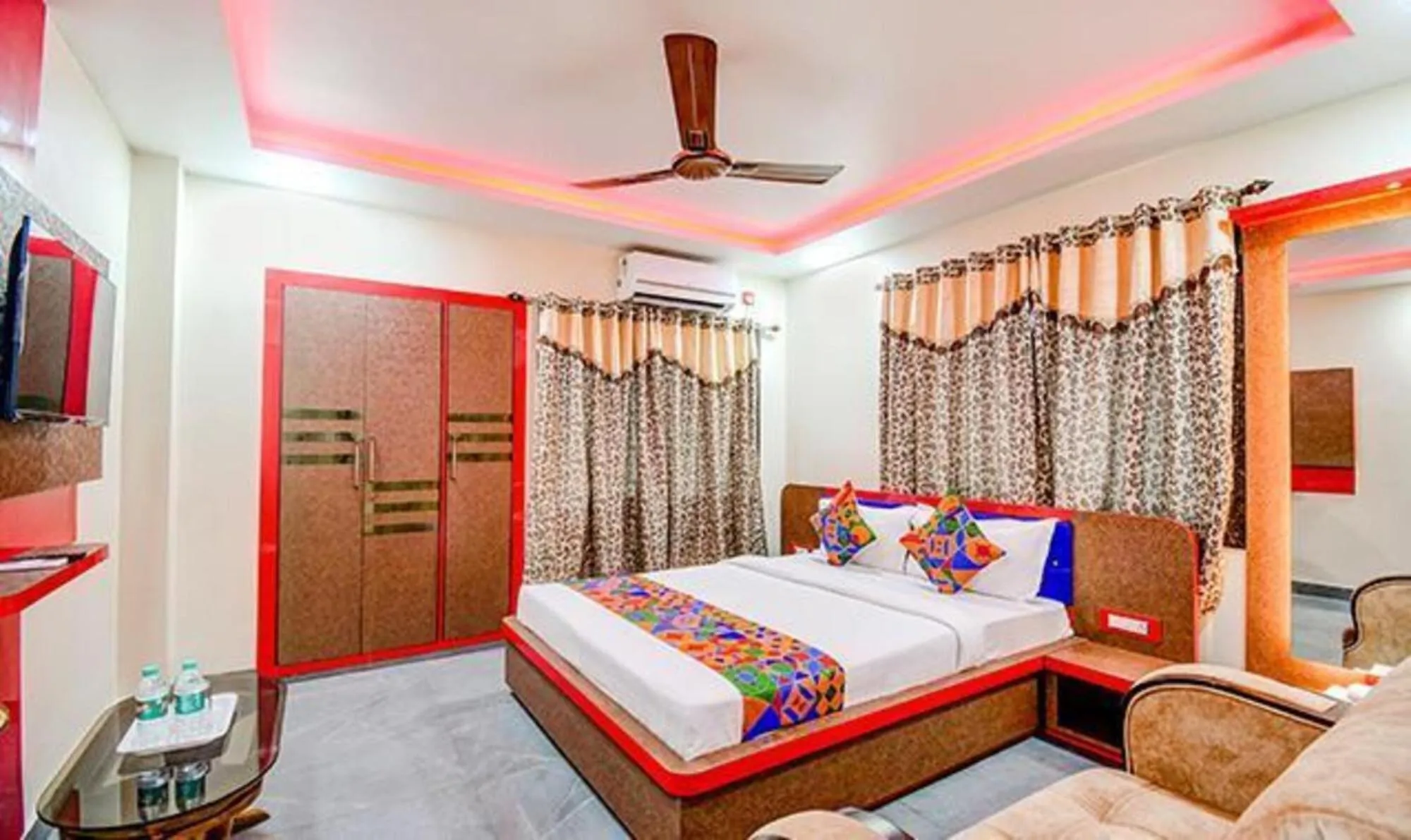 Bed in FabHotel The Crown Comforts