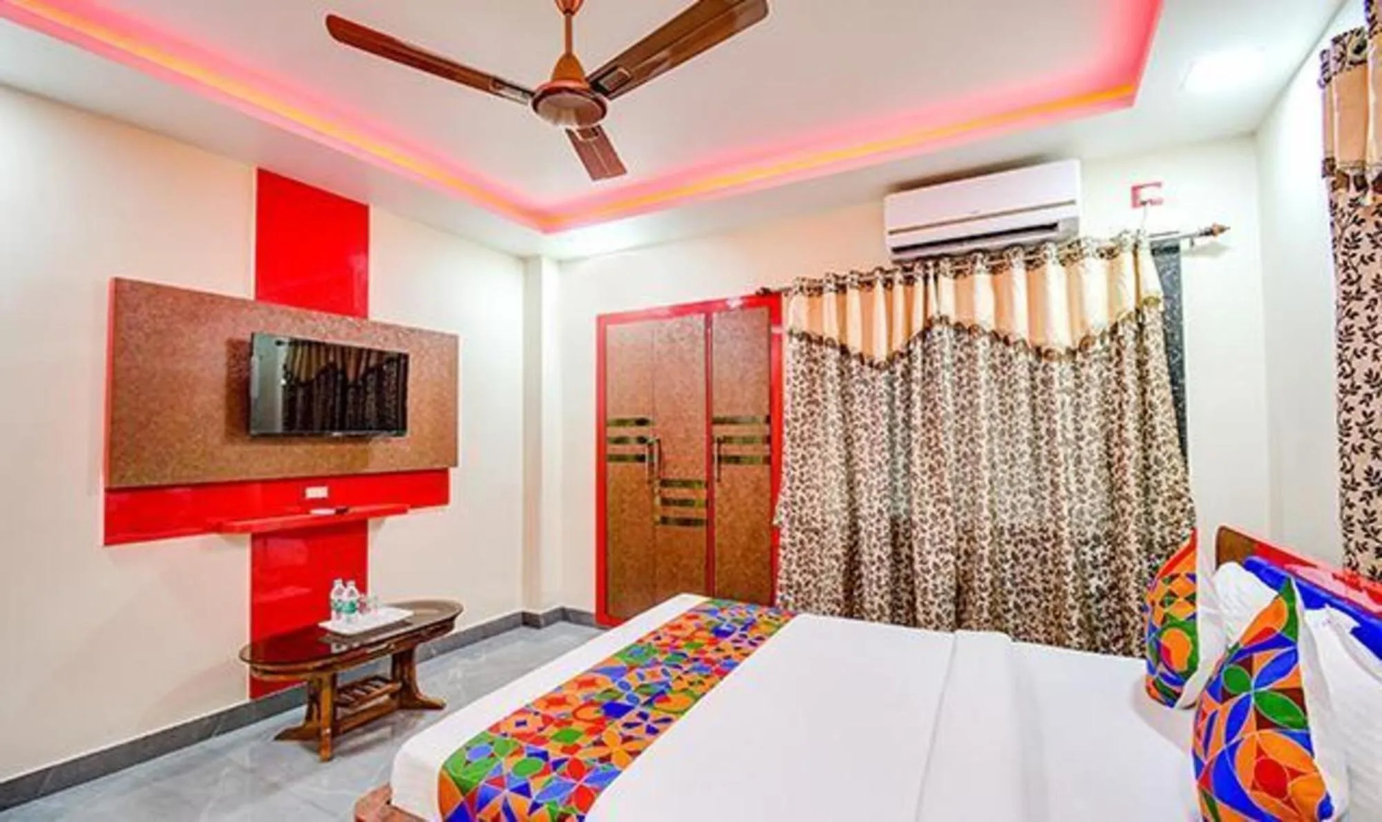 Bed in FabHotel The Crown Comforts