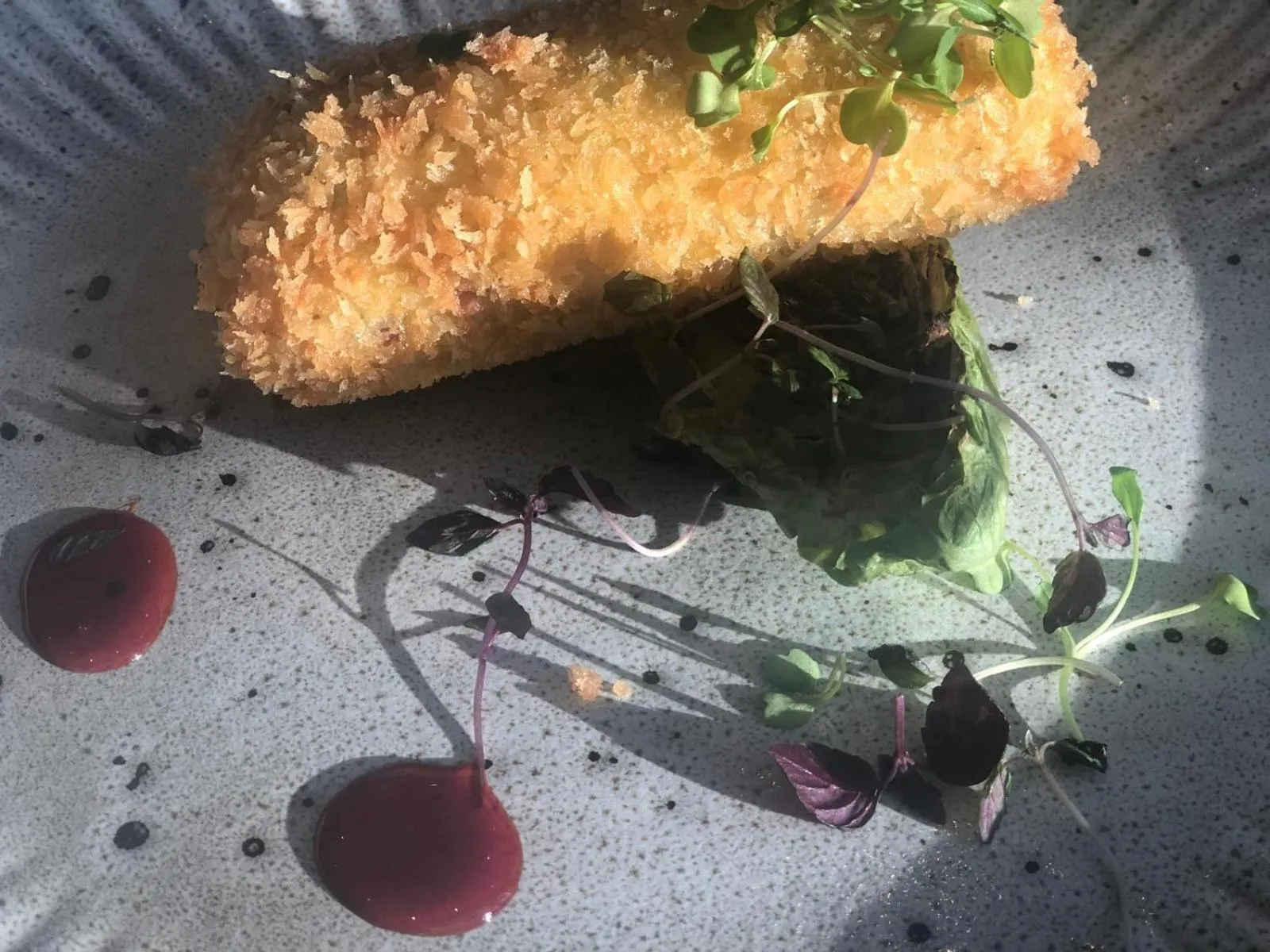 Dining area in Briardene