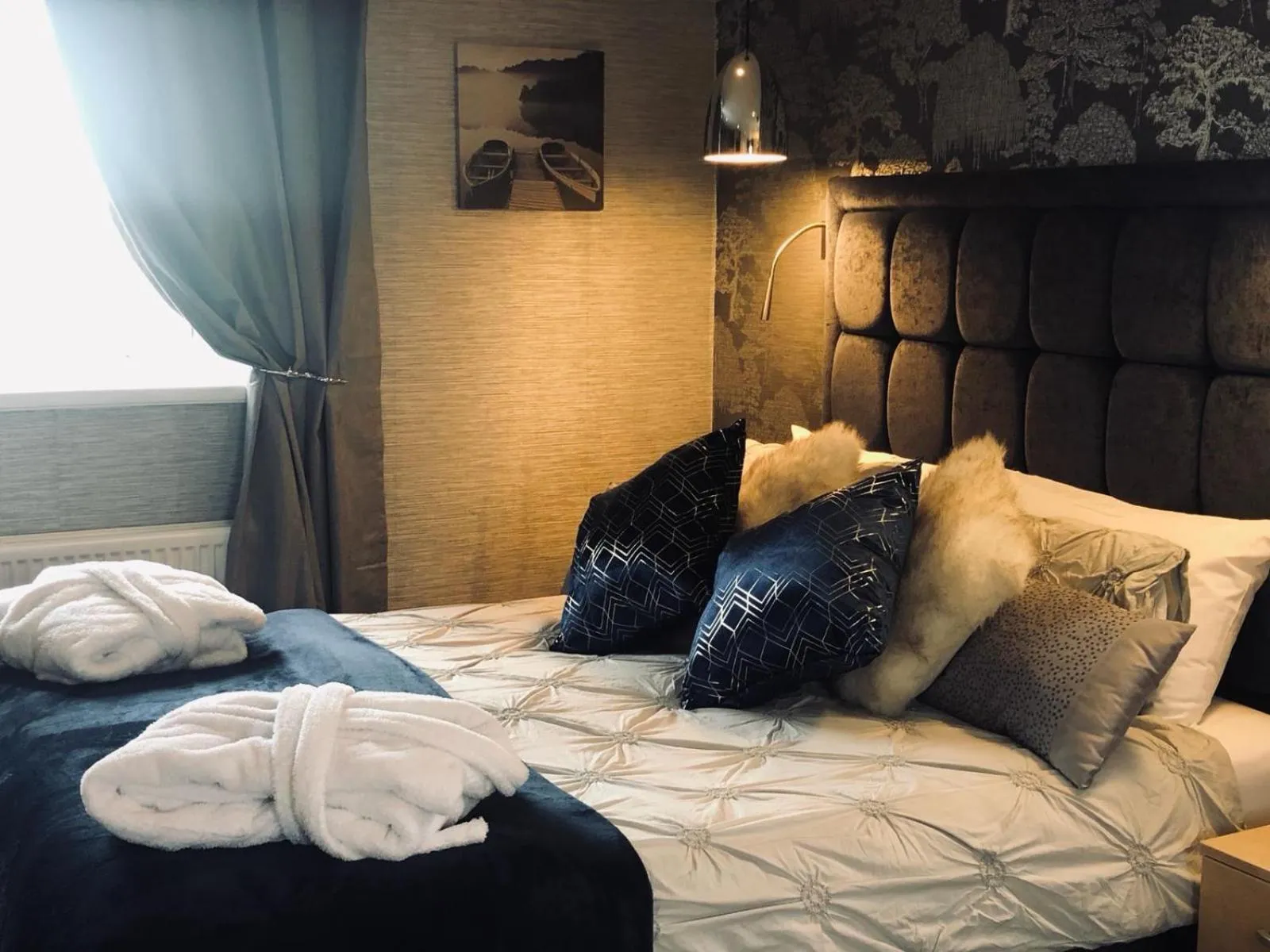 Dining area, Bed in Briardene