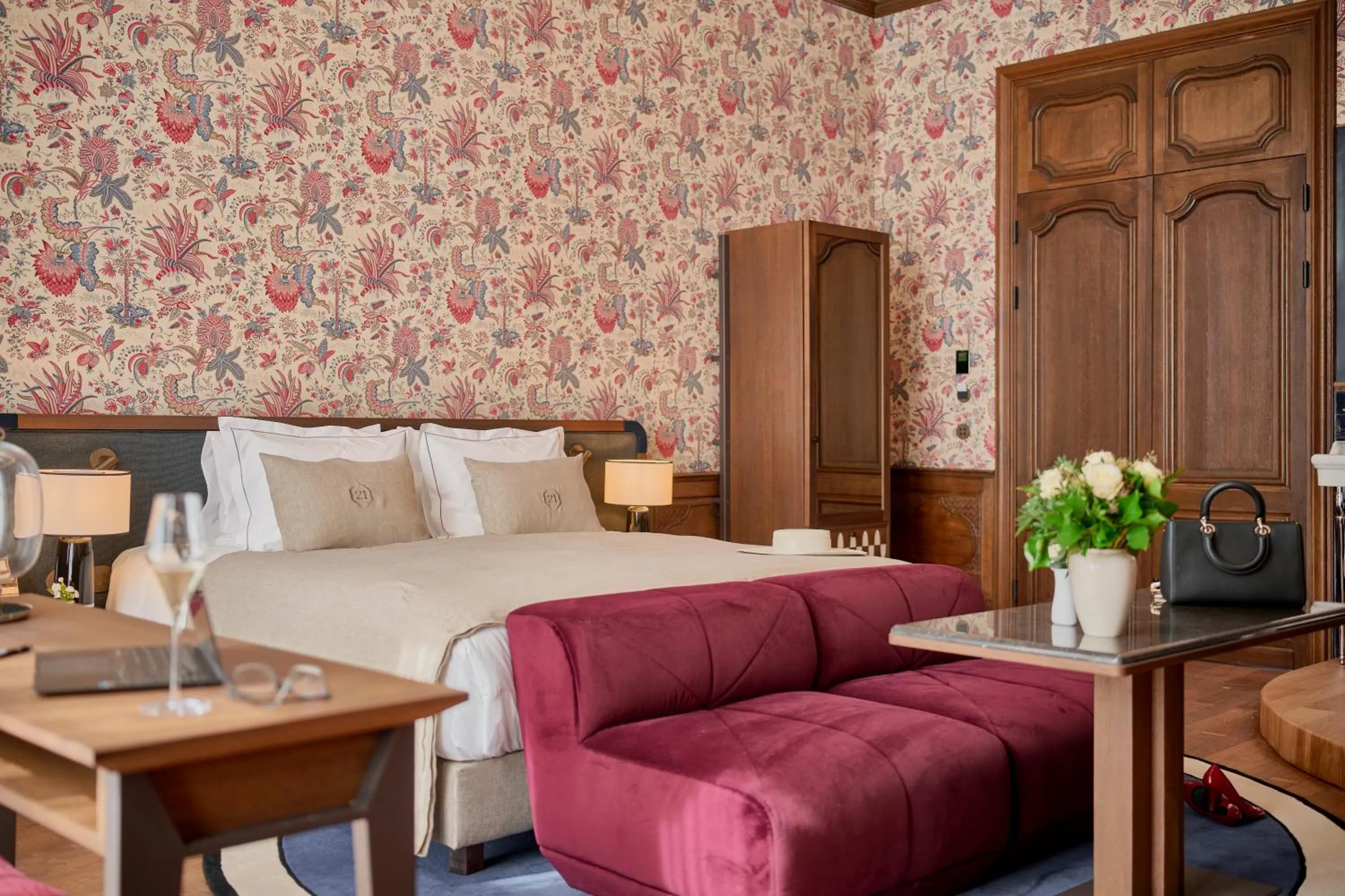 Bed in Faubourg 21 - The Leading Hotels of the World