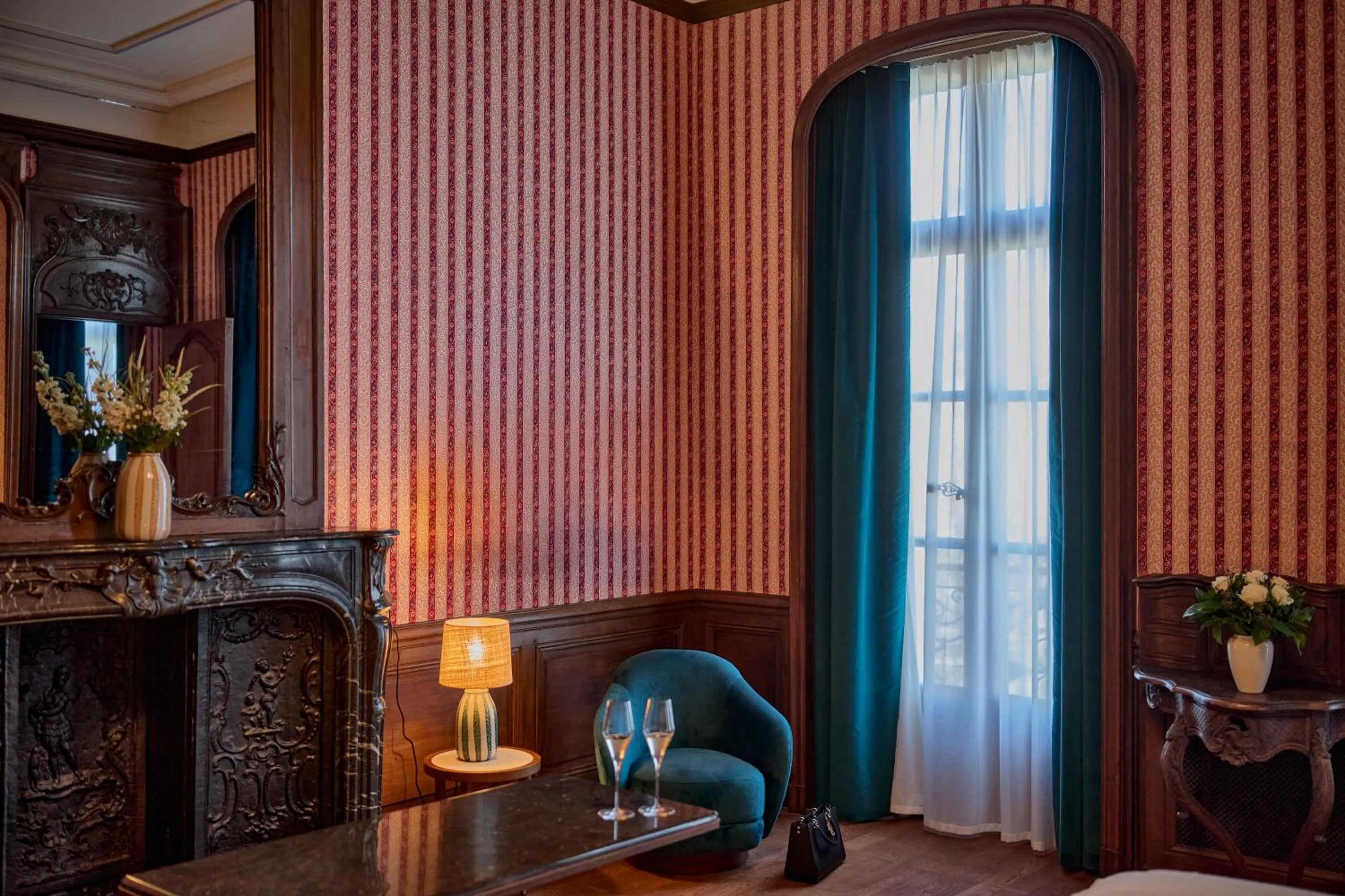 Living room in Faubourg 21 - The Leading Hotels of the World