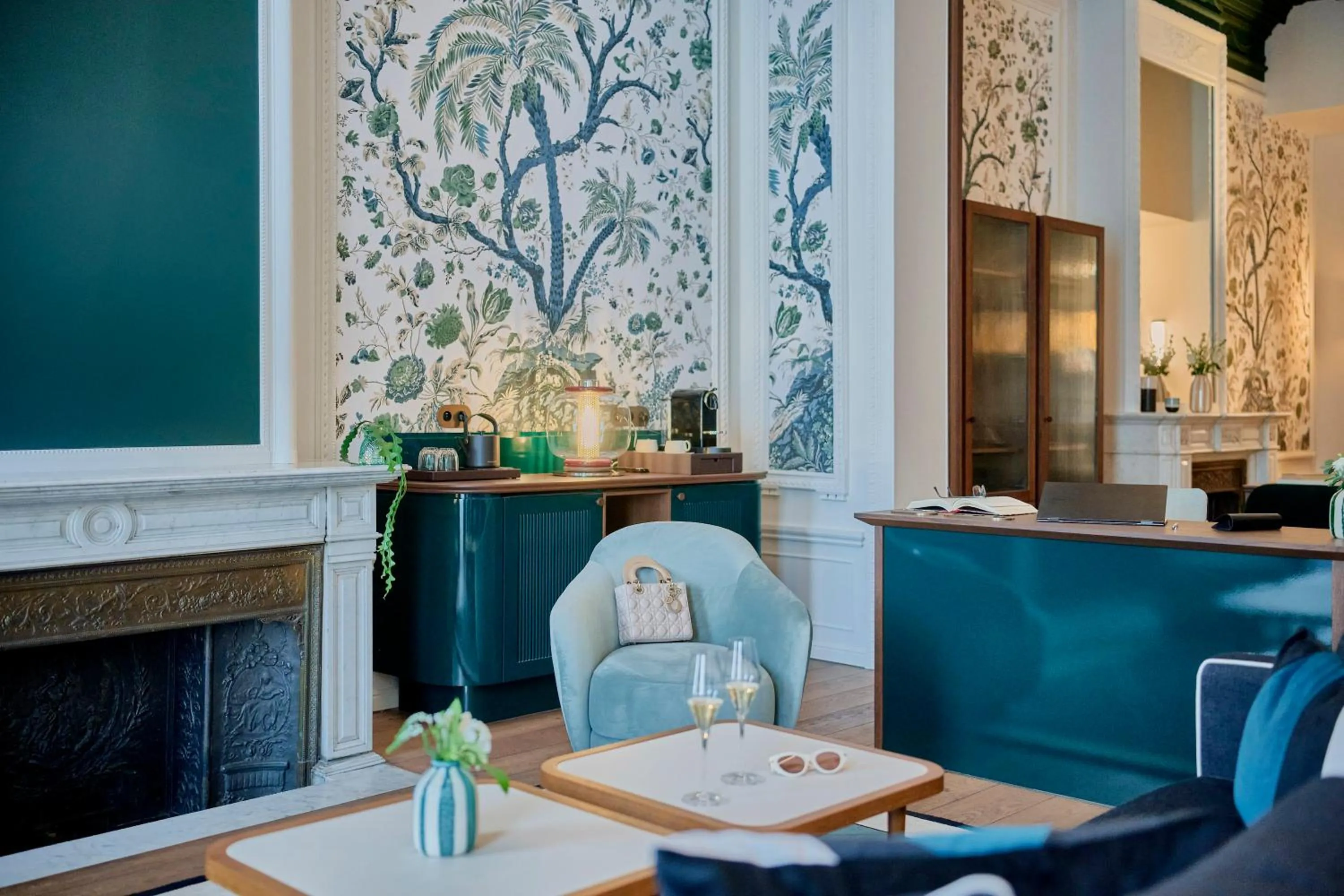 Living room in Faubourg 21 - The Leading Hotels of the World