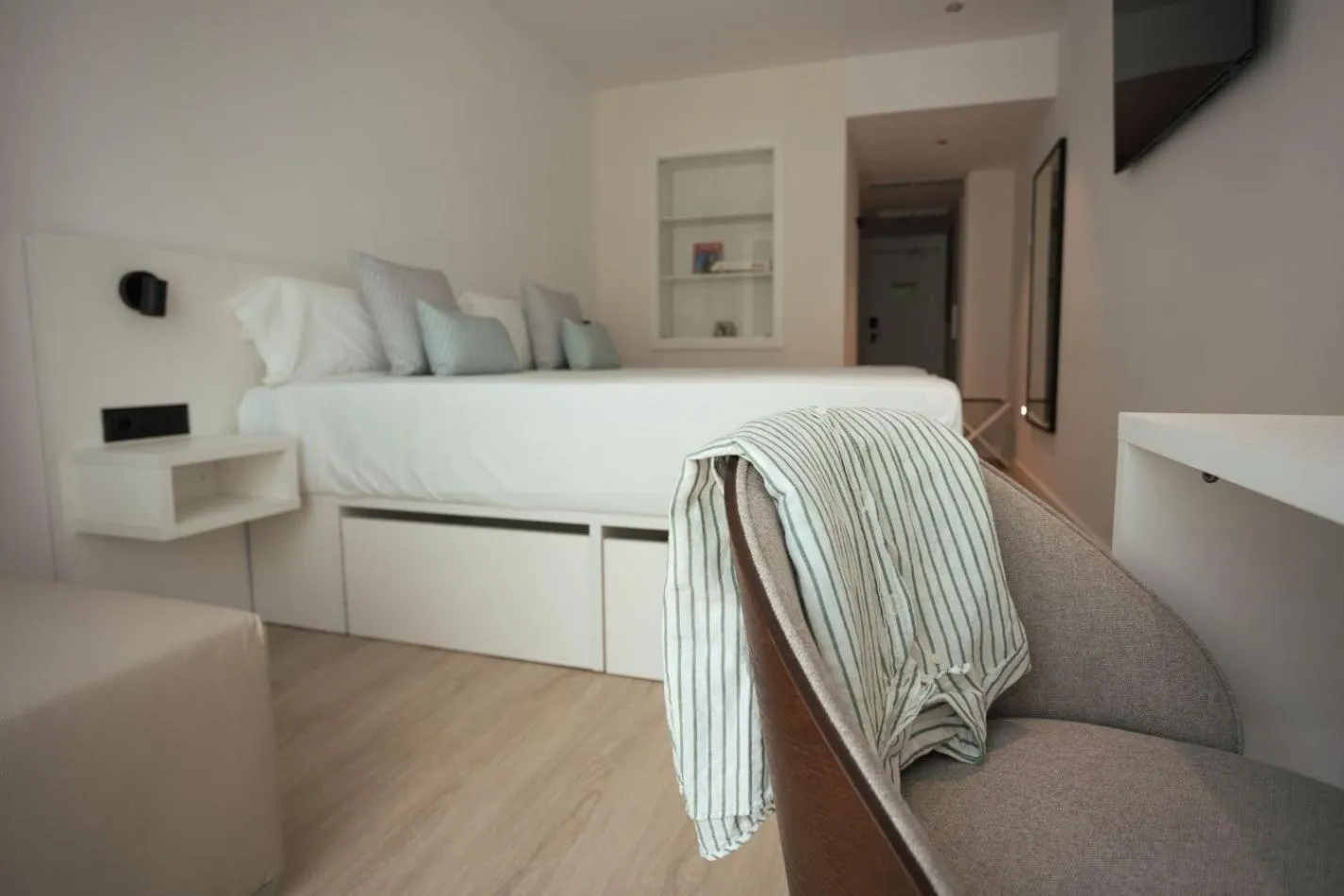 Bed in Hotel Villa España