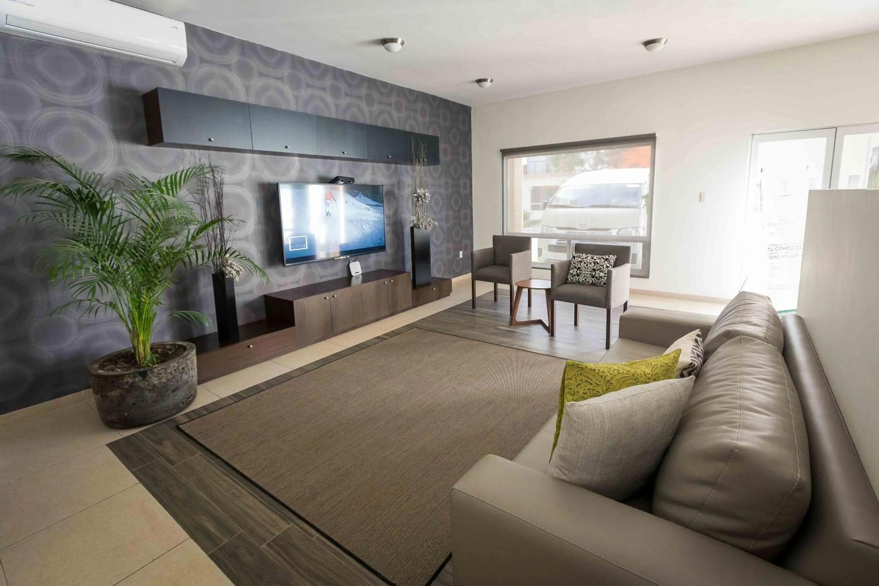 Communal lounge/ TV room in Redwood Villas Zona Industrial San Luis Potosi