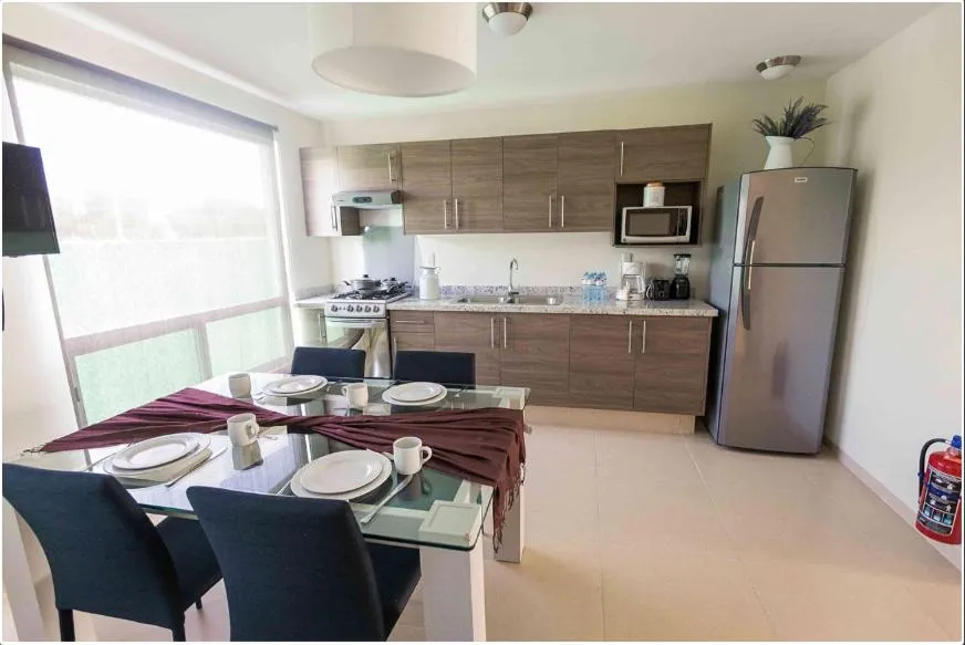 Kitchen or kitchenette in Redwood Villas Zona Industrial San Luis Potosi