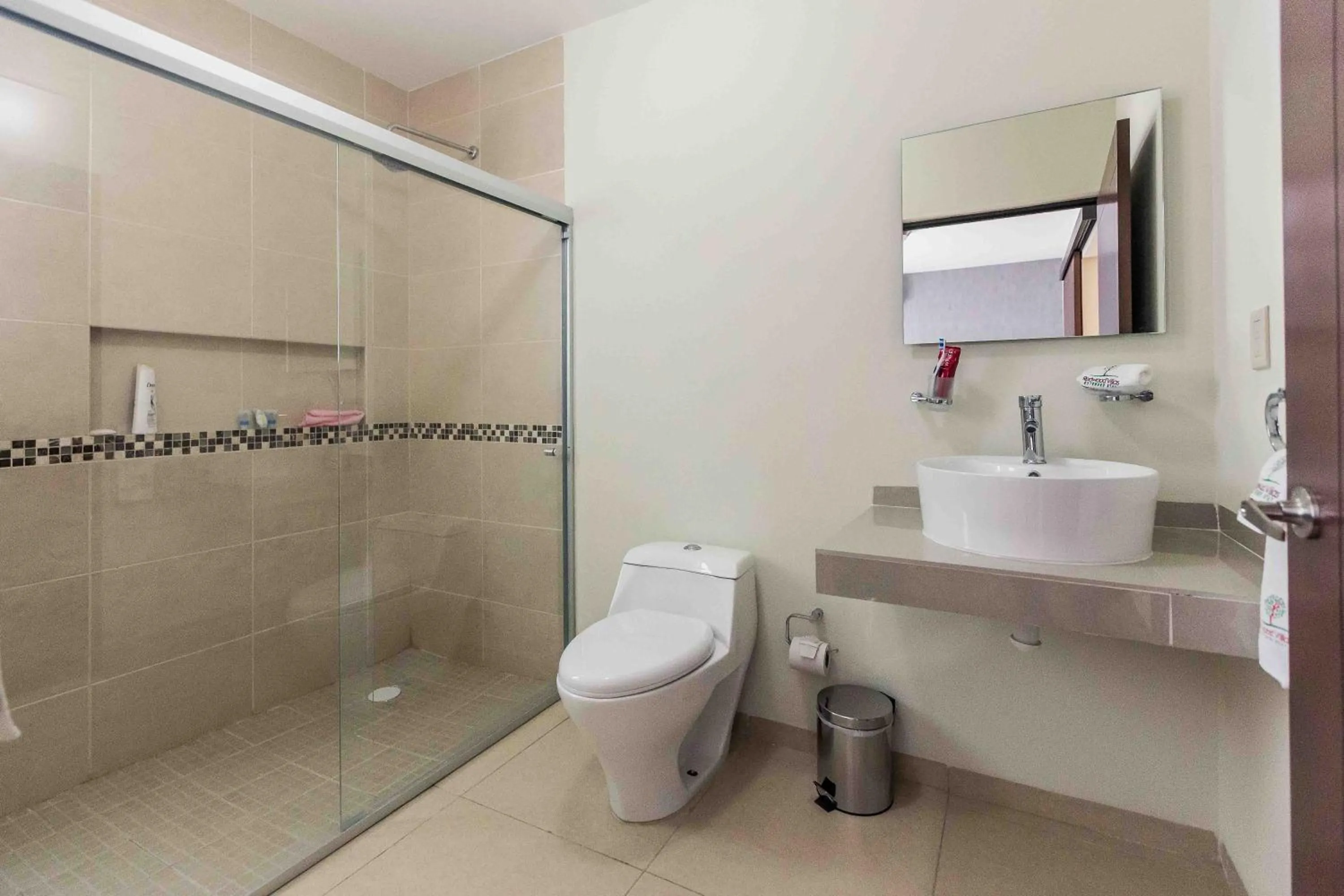 Shower in Redwood Villas Zona Industrial San Luis Potosi