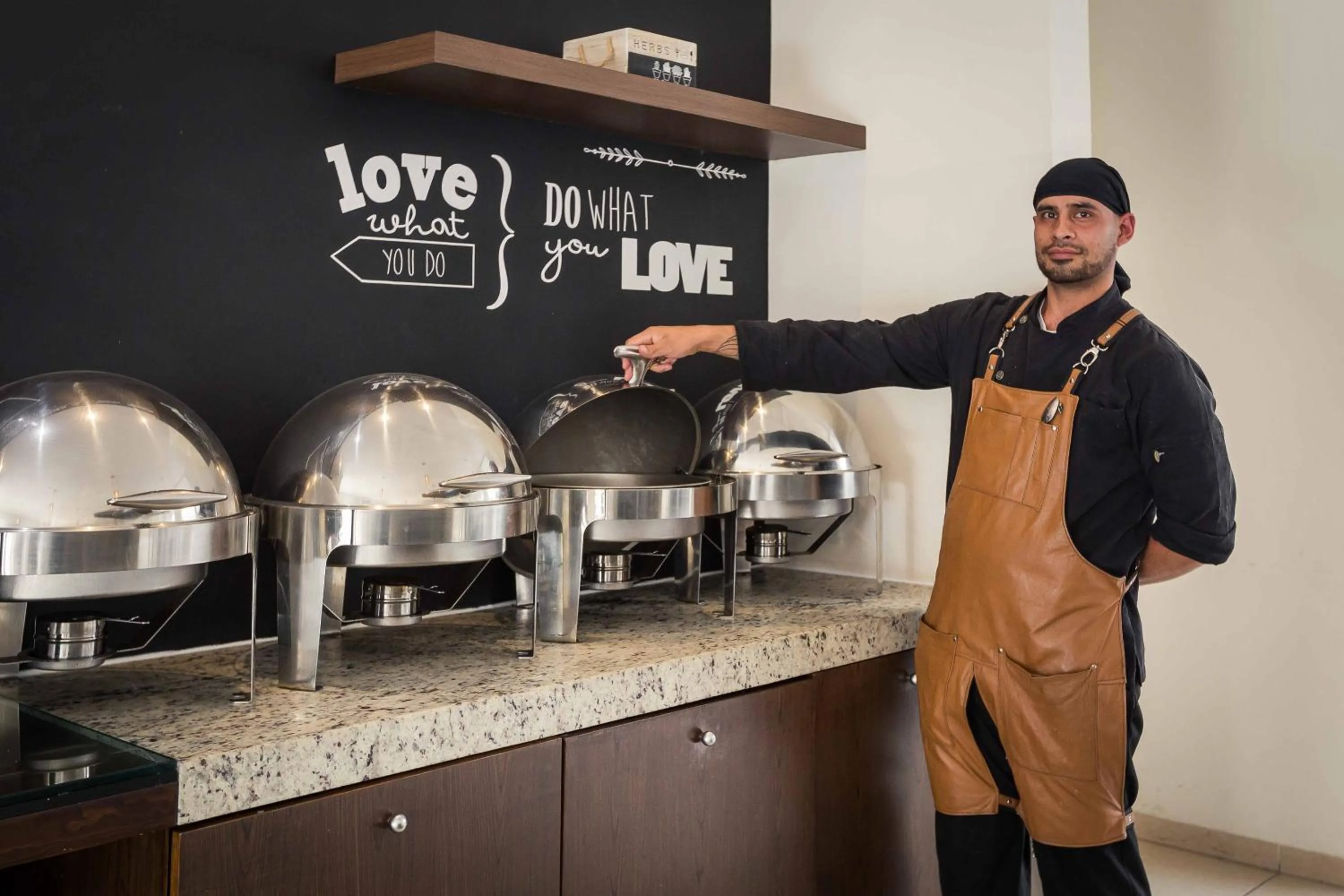 Breakfast in Redwood Villas Zona Industrial San Luis Potosi