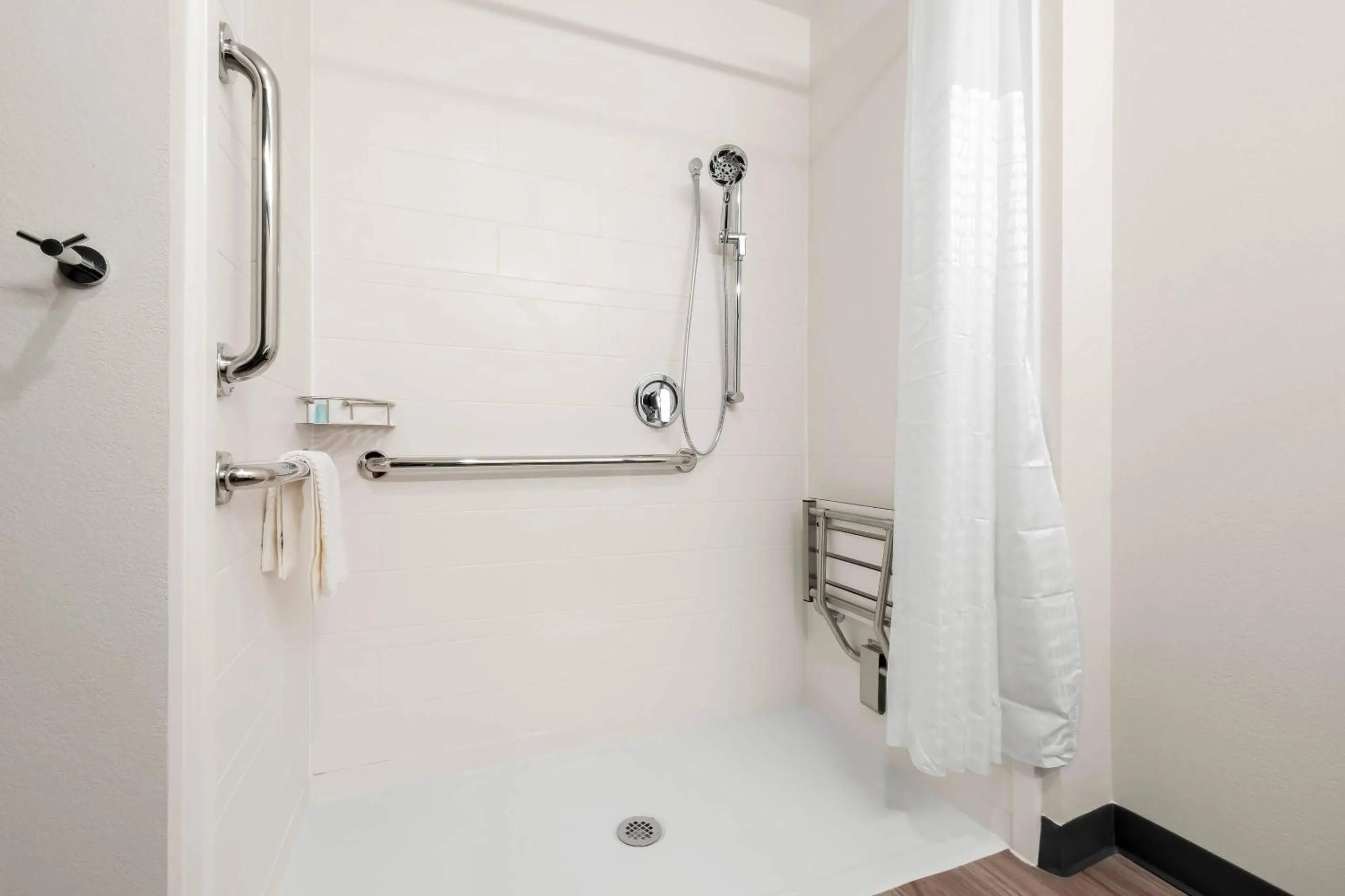 Bedroom in Everhome Suites Amarillo West - Medical Center
