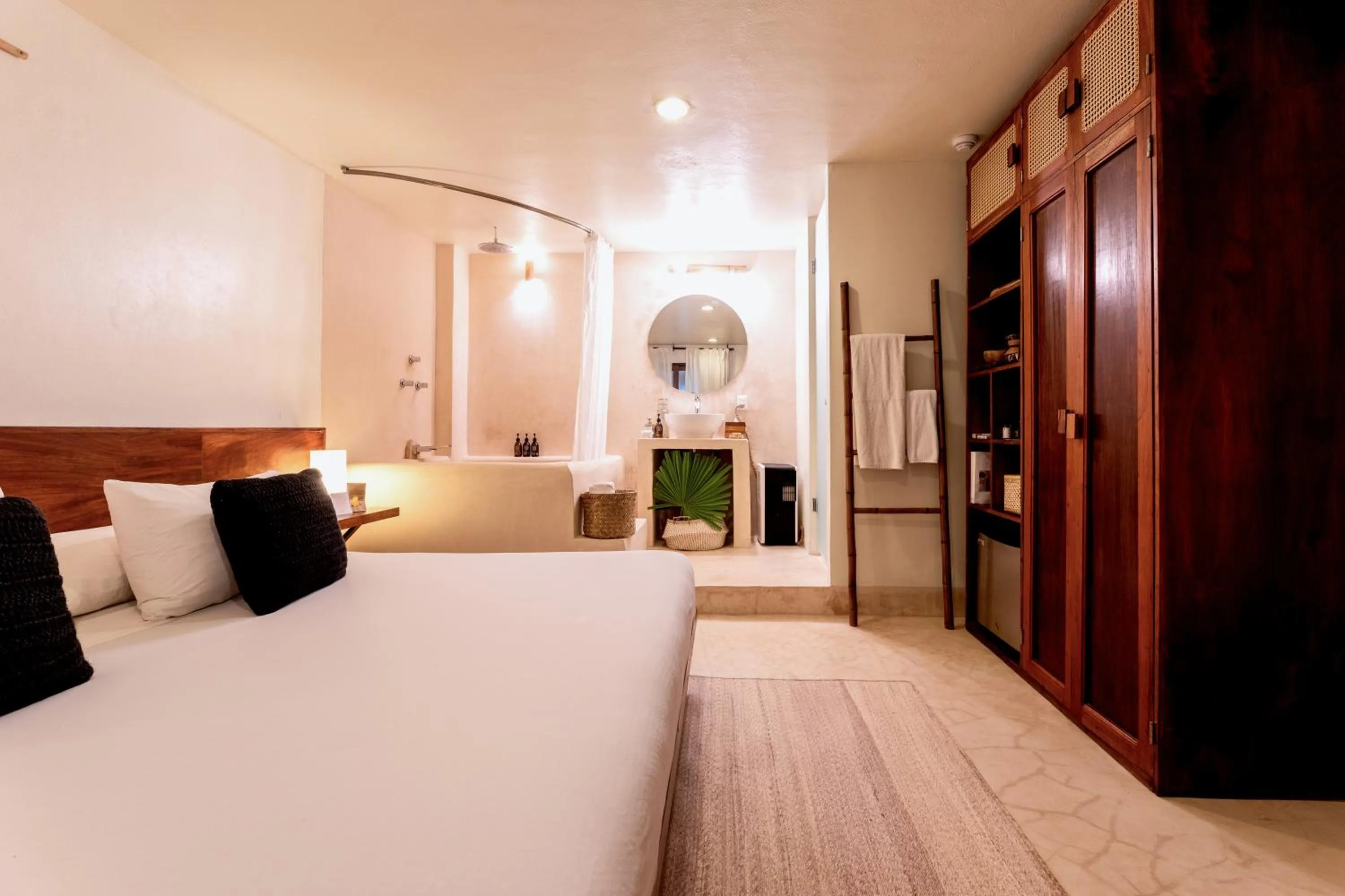 Photo of the whole room, Bed in Mezzanine by La Zebra, an SLH Hotel