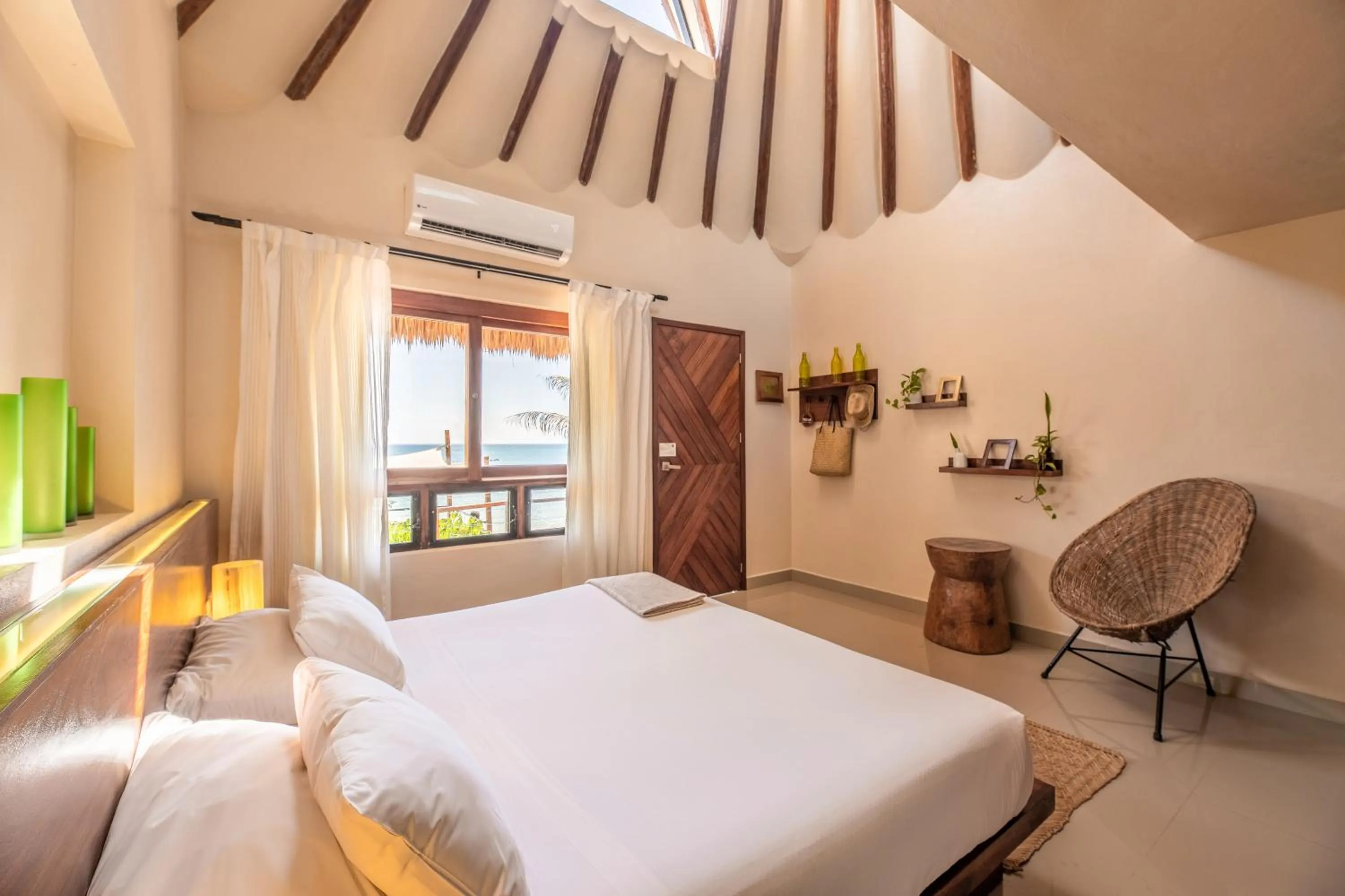 Photo of the whole room, Bed in Mezzanine by La Zebra, an SLH Hotel