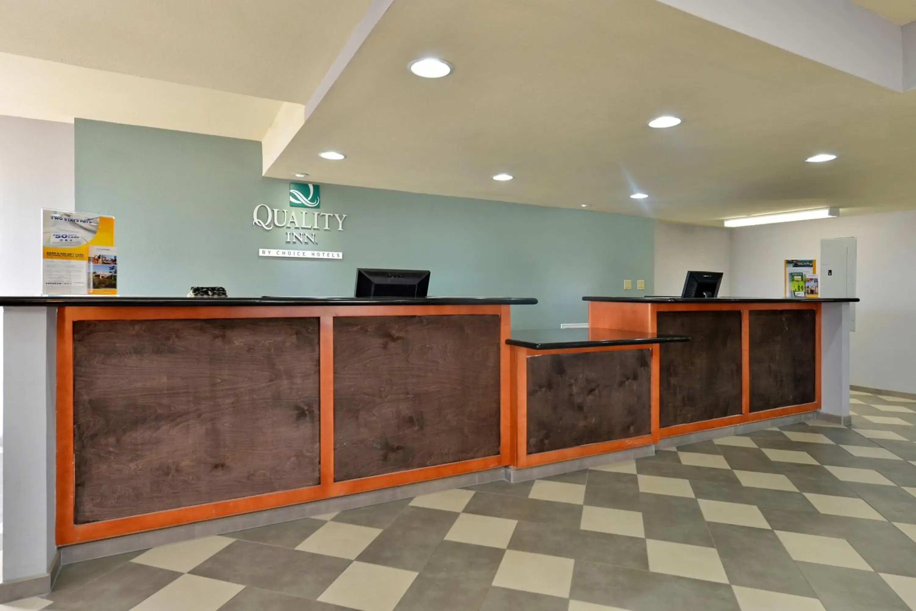 Lobby or reception in Quality Inn Needles Lobby or reception in Quality Inn Needles